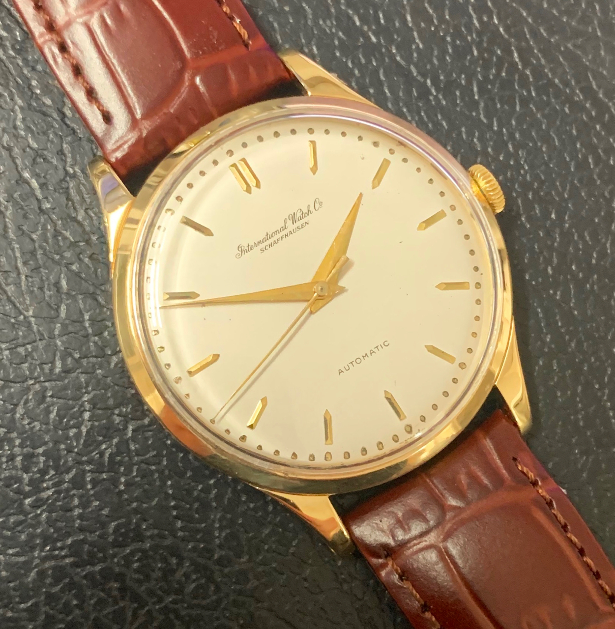 Часы наручные IWC Schaffhausen золотые 1975 г.модель. Часы nv340. Cal 852. Часы интернационал