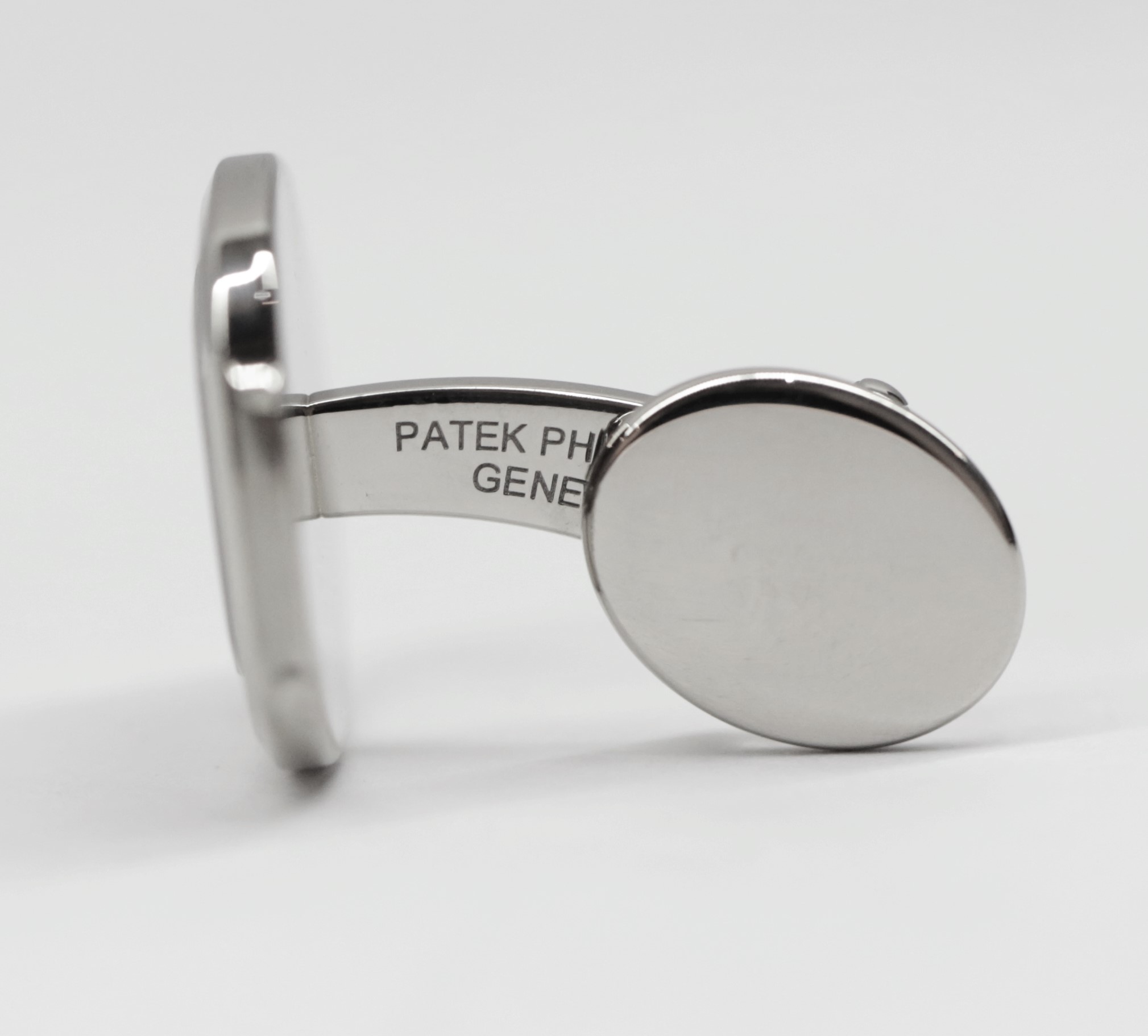Patek Philippe Cufflinks Nautilus Blue, in 18ct White Gold with Box & Papers, Circa: 2019 - Image 5