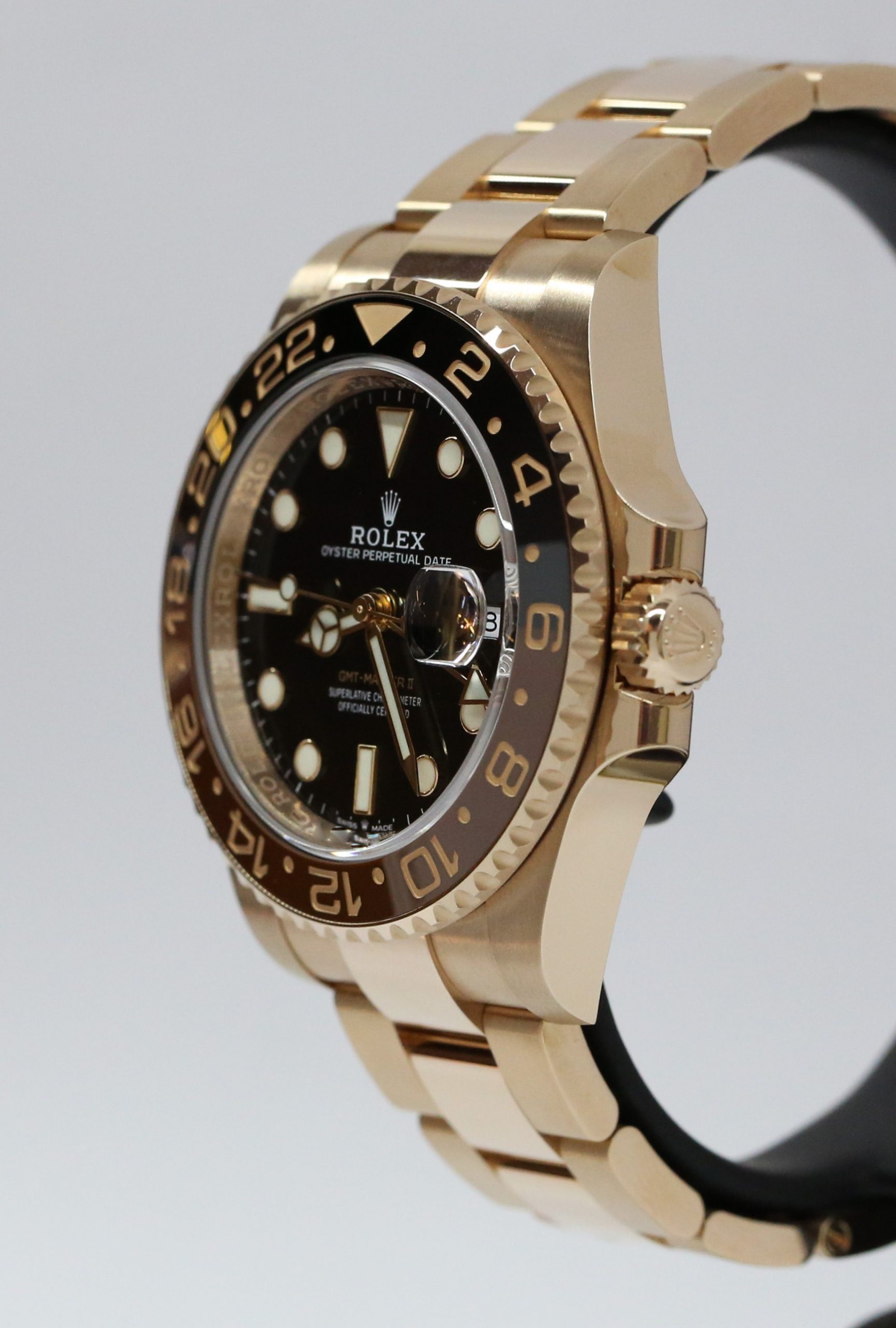 Rolex GMT Master II "Rootbeer", in 18ct Everose gold, Black index dial on a Rolex Oyster Bracelet in 18ct Everose gold. Ref 126715CHNR, Current, with Box & Papers - Image 2