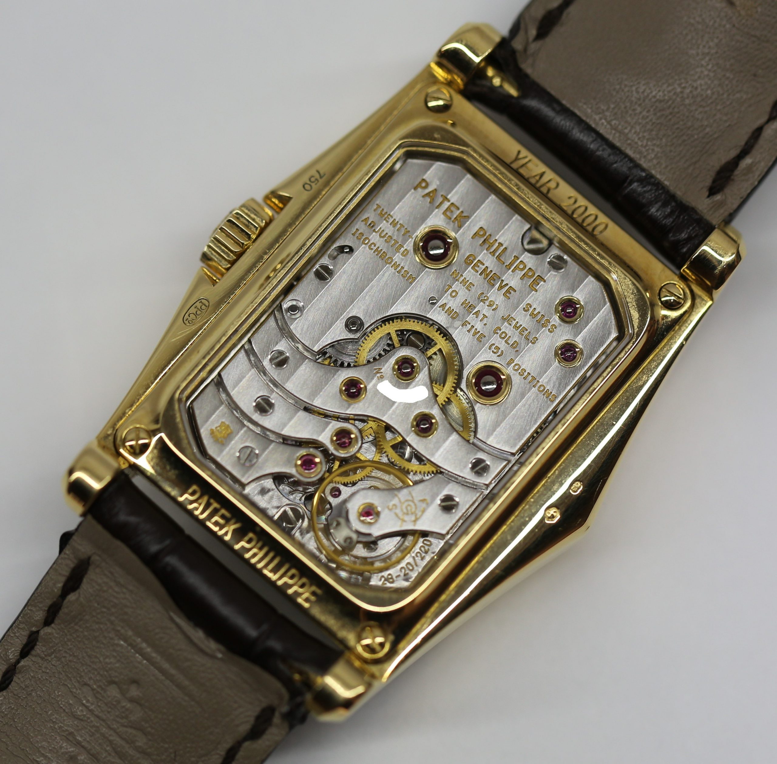 Patek Philippe Mantaray Ref 5100J-001 10 day power reserve Manual Winding in 18ct Yellow Gold limited to 1,500 pieces in yellow gold. Full set. A very special timepiece launched to welcome the millennium in the year 2000. - Image 5