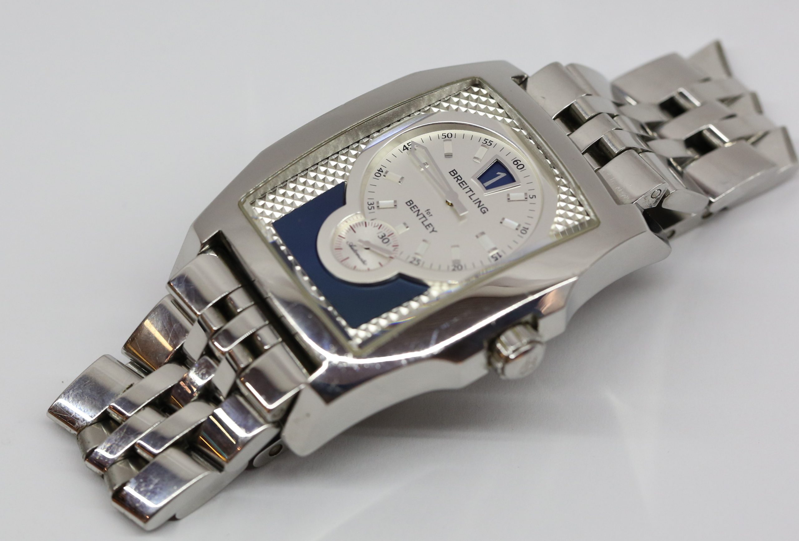 Breitling for Bentley Flying B, Jumping Hour in stainless steel circa: 2014, Comes with Box & Papers, selling as is - Image 2
