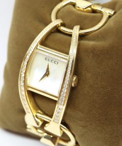 Alternative view of Gucci Chido 18ct Yellow Gold Bracelet Watch With 64 Round brilliant cut diamonds VVS1 clarity, F color total weight approx. .87ct, Mother of Pearl Dial, with Box