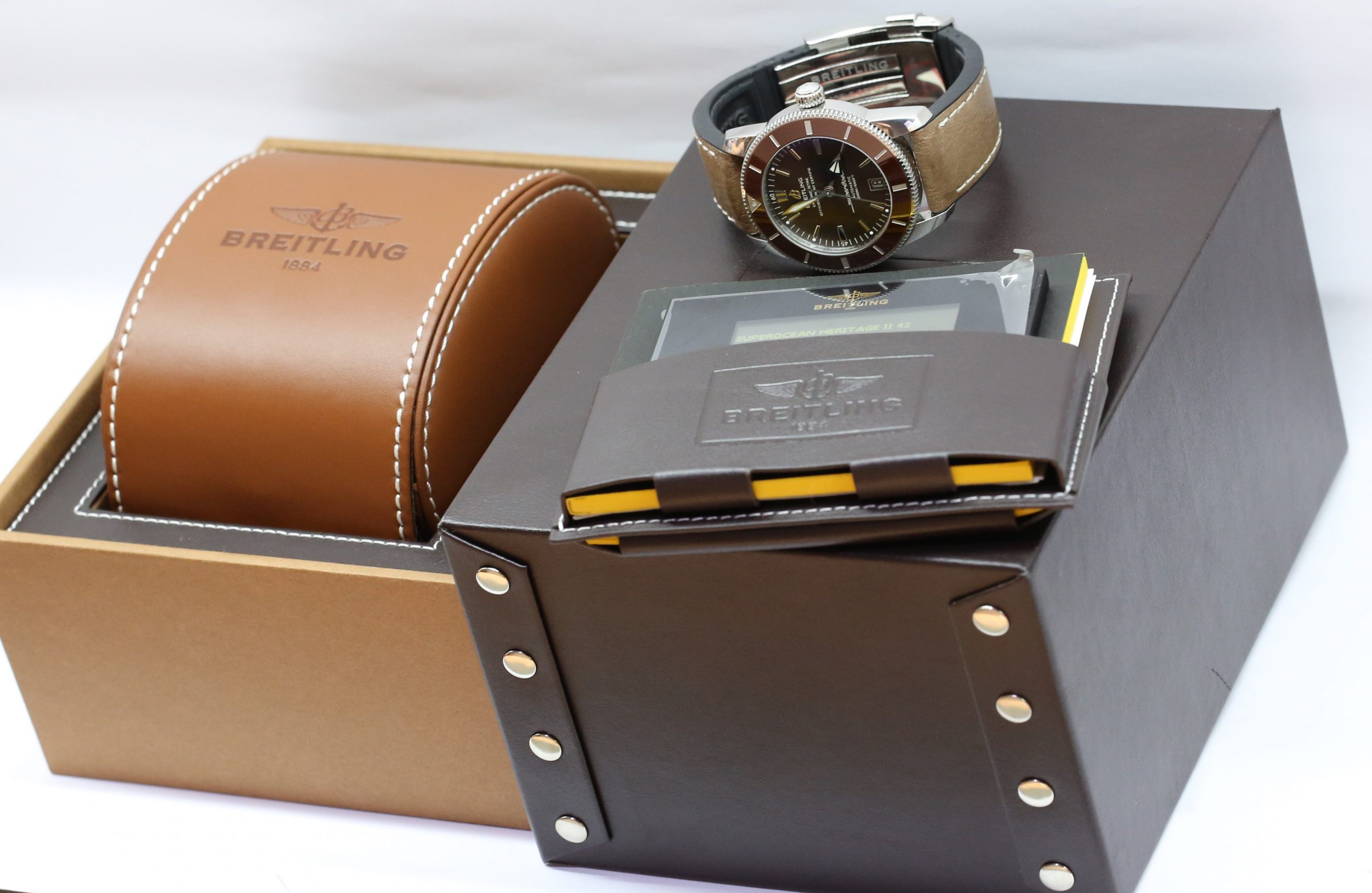 Breitling SuperOcean Heritage II 42mm, Stainless Steel with Brown Dial & Brown Ceramic bezel on Breitling Rubber strap with Steel Deployant clasp, Ref: AB201033, Circa: 2017, Complete with Box & Papers - Image 7