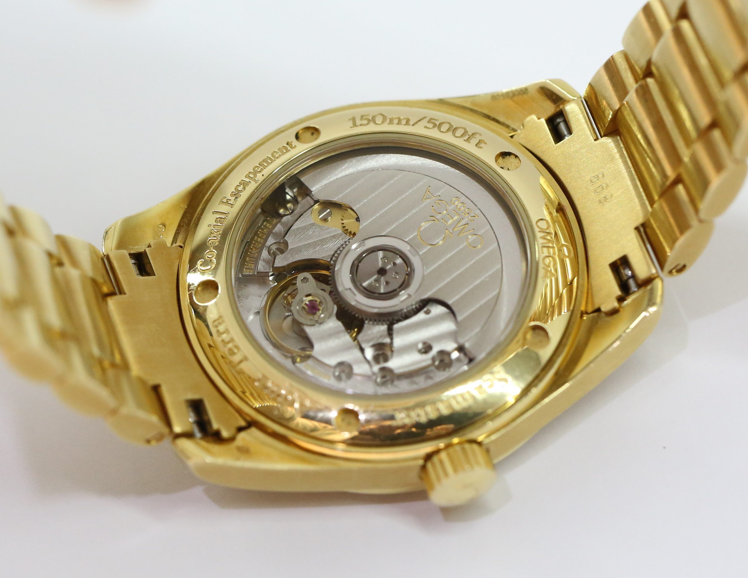 Omega Aqua Terra 36.2mm in 18k Solid Yellow Gold with Diamond Bezel and Mother of Peral Diamond Dial Complete with Box and Papers Ref. 2009.75.00 Circa: 2005 - Image 4