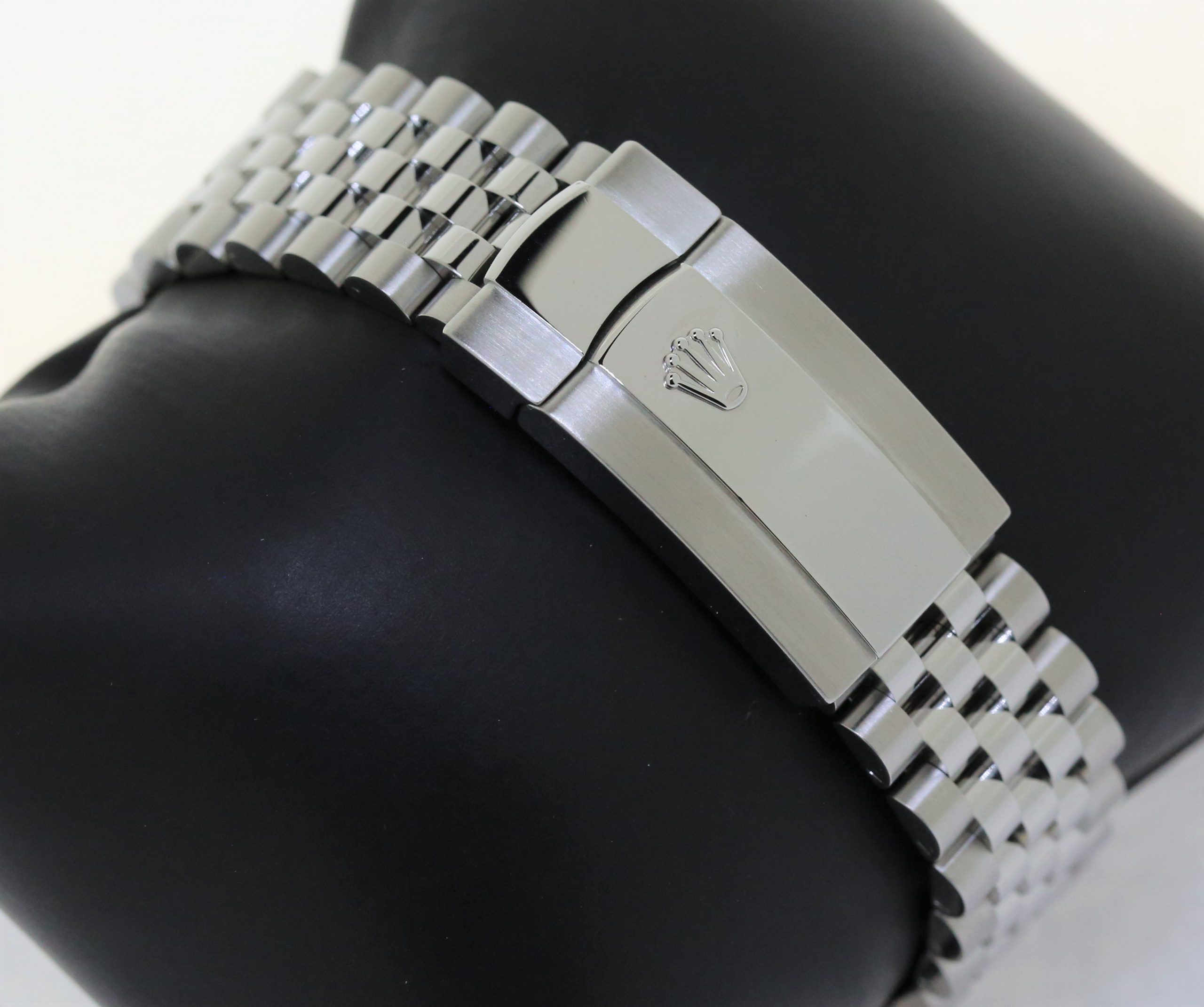 Rolex Datejust 41 Stainless Steel with 18ct White Gold Fluted Bezel, Ref: 126334, Ca: 2018, Complete with Box & Papers - Image 6