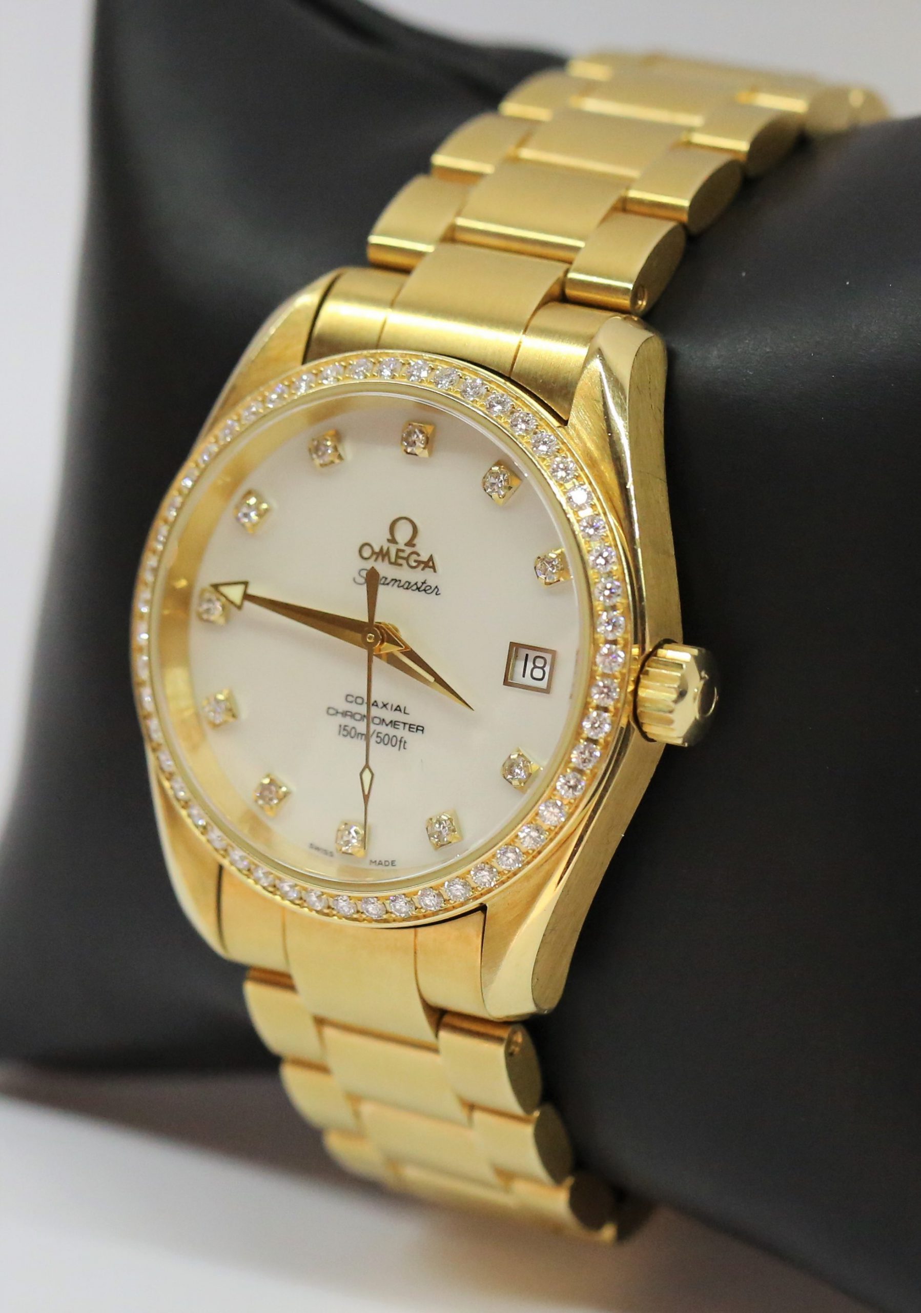 Omega Aqua Terra 36.2mm in 18k Solid Yellow Gold with Diamond Bezel and Mother of Peral Diamond Dial Complete with Box and Papers Ref. 2009.75.00 Circa: 2005 - Image 3