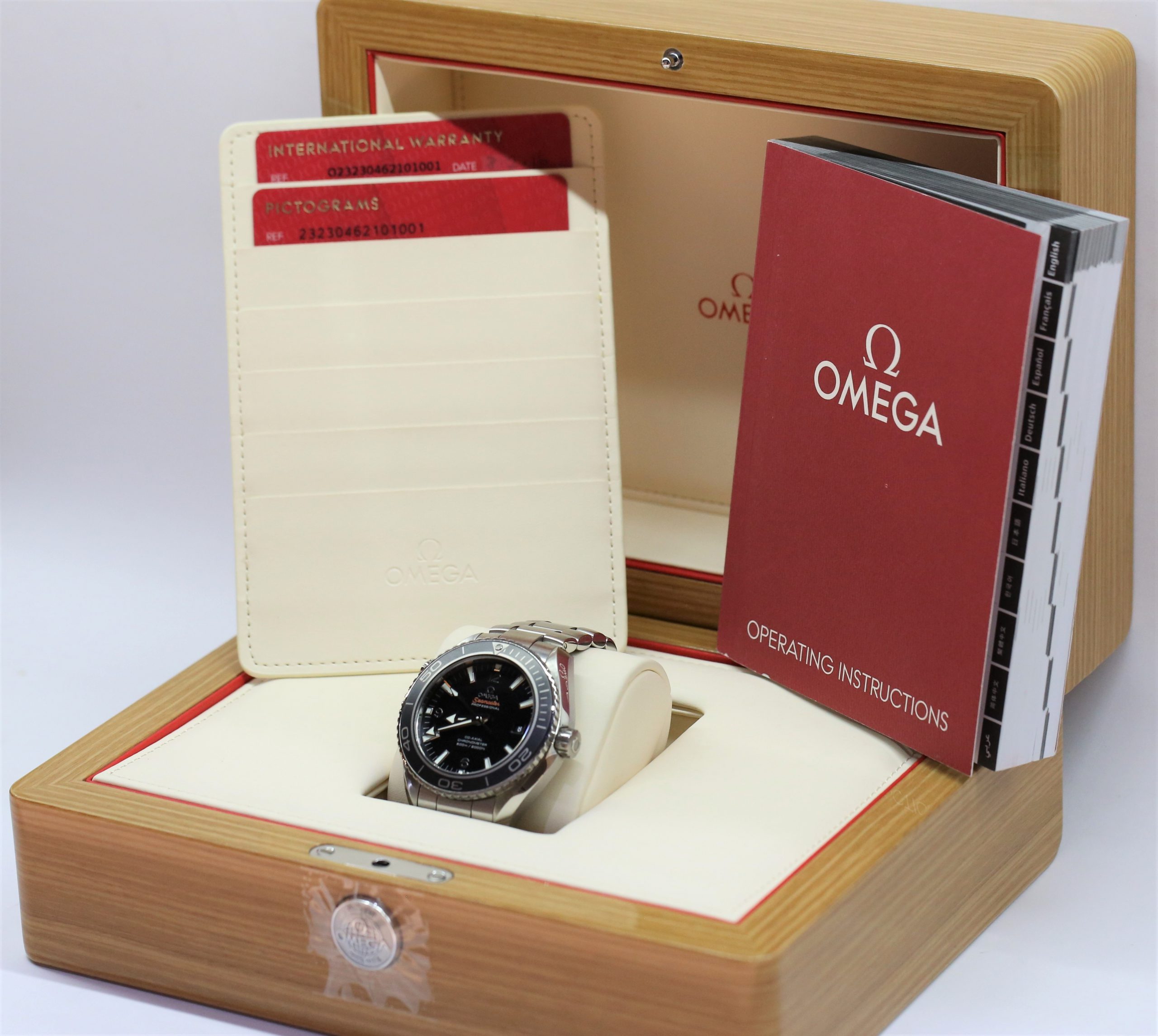 Omega Seamaster Professional Seamaster Planet Ocean 600m, Black Index Dial, 45.5mm Stainless Steel Case on Omega Steel Bracelet, Ref: O23230462101001, Circa: 2016, Complete with Box & Papers - Image 6