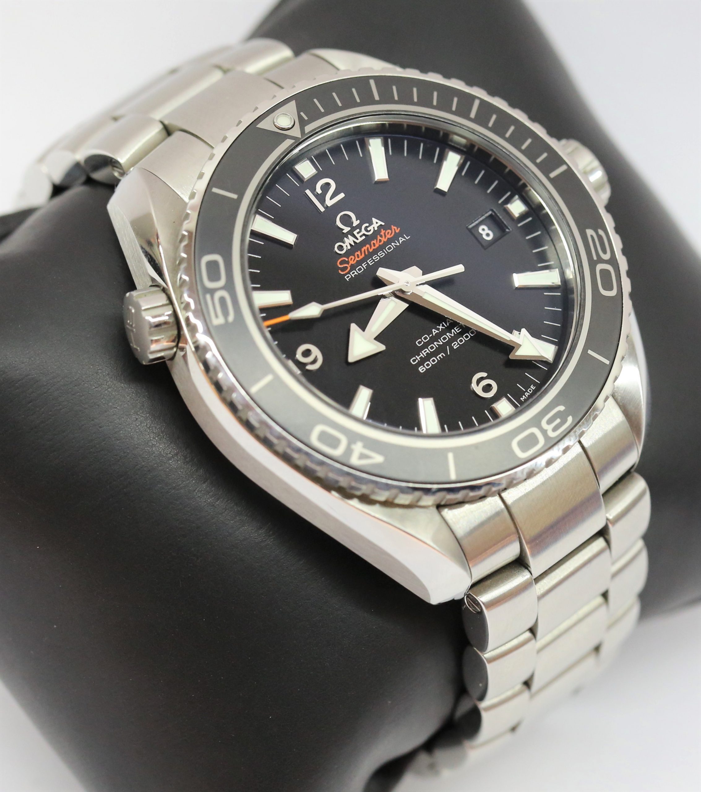 Omega Seamaster Professional Seamaster Planet Ocean 600m, Black Index Dial, 45.5mm Stainless Steel Case on Omega Steel Bracelet, Ref: O23230462101001, Circa: 2016, Complete with Box & Papers - Image 3