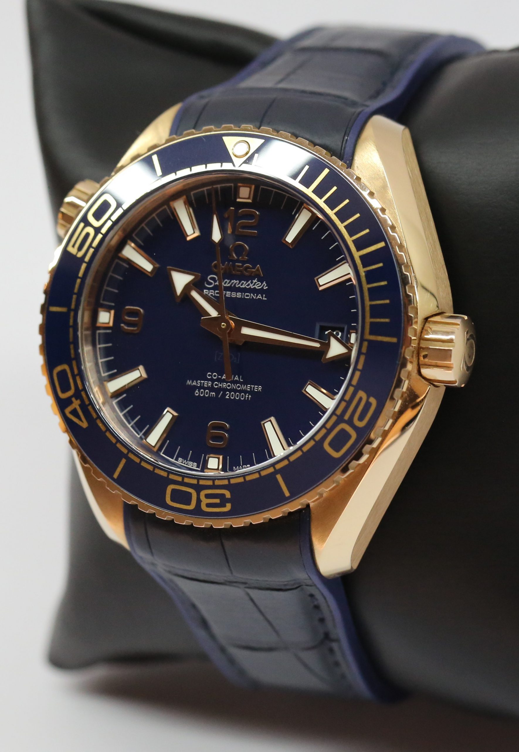 Omega Planet Ocean 600m in 18ct Rose Gold on Strap with 18ct Rose Gold Deployant, Ref: 21563442103001, Circa: 2016, Complete with Box & Papers Current RRP is $39,125 - Image 2