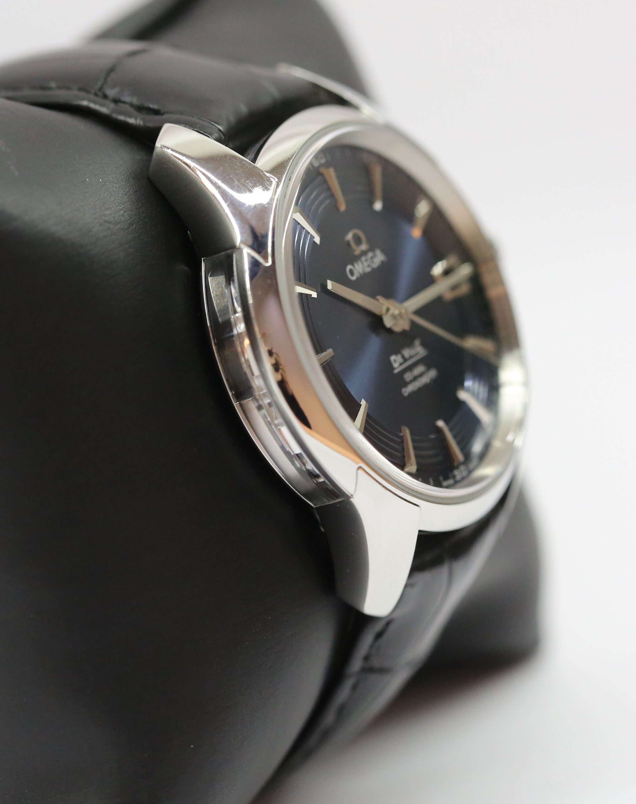 Omega De Ville Hour Vision Co-Axial Movement, Stainless Steel & Sapphire Case, Blue Index Dial on Omega Strap with Deployant Clasp, Circa: 2014, Complete with Box & Papers - Image 5