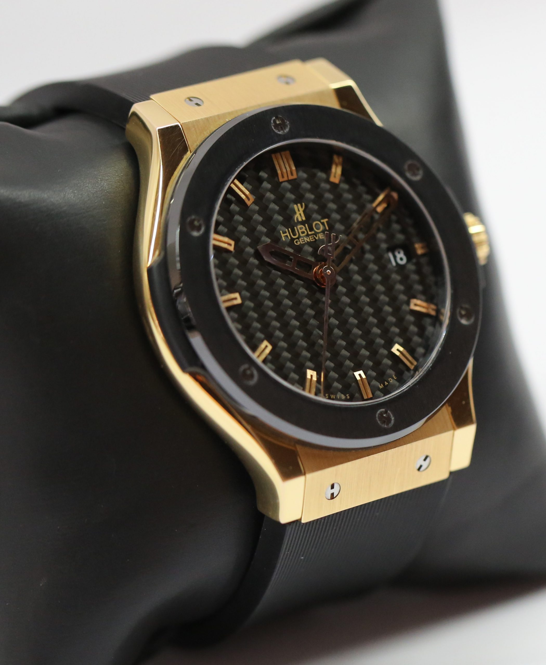 Hublot Classic Fusion 18ct 0.750 rose gold 45mm case, ceramic bezel, Ref 511.PM.1680.RX full set box and papers. - Image 3