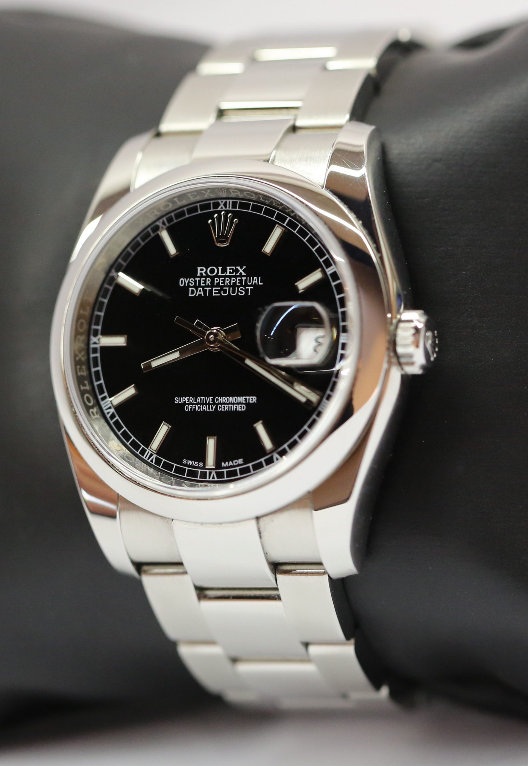 Rolex Datejust 36mm in stainless steel, Dome bezel the classic Black index dial on a Rolex Oystersteel bracelet Ref: 116200 - Image 2