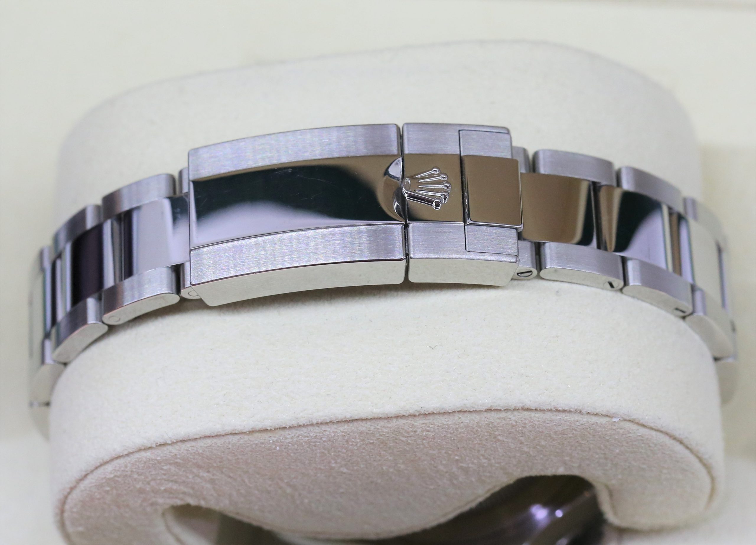 Rolex Oyster Perpetual Yachtmaster 40 Ref 126622 in Oystersteel and Platinum on Rolex Oyster Bracelet Ca.2019 Complete with Box and Papers - Image 6