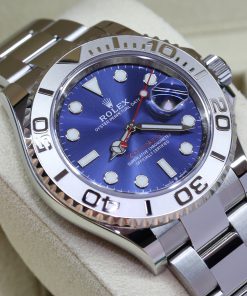 Rolex Oyster Perpetual Yachtmaster 40 Ref 126622 in Oystersteel and Platinum on Rolex Oyster Bracelet Ca.2019 Complete with Box and Papers