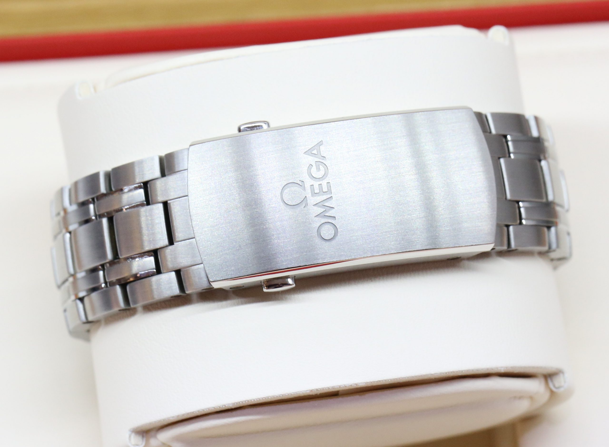 Omega Seamaster Professional 300m Stainless Steel on Bracelet, Reference: 210.30.42.20.01.001, Circa: 2021, Complete with Box & Papers - Image 5