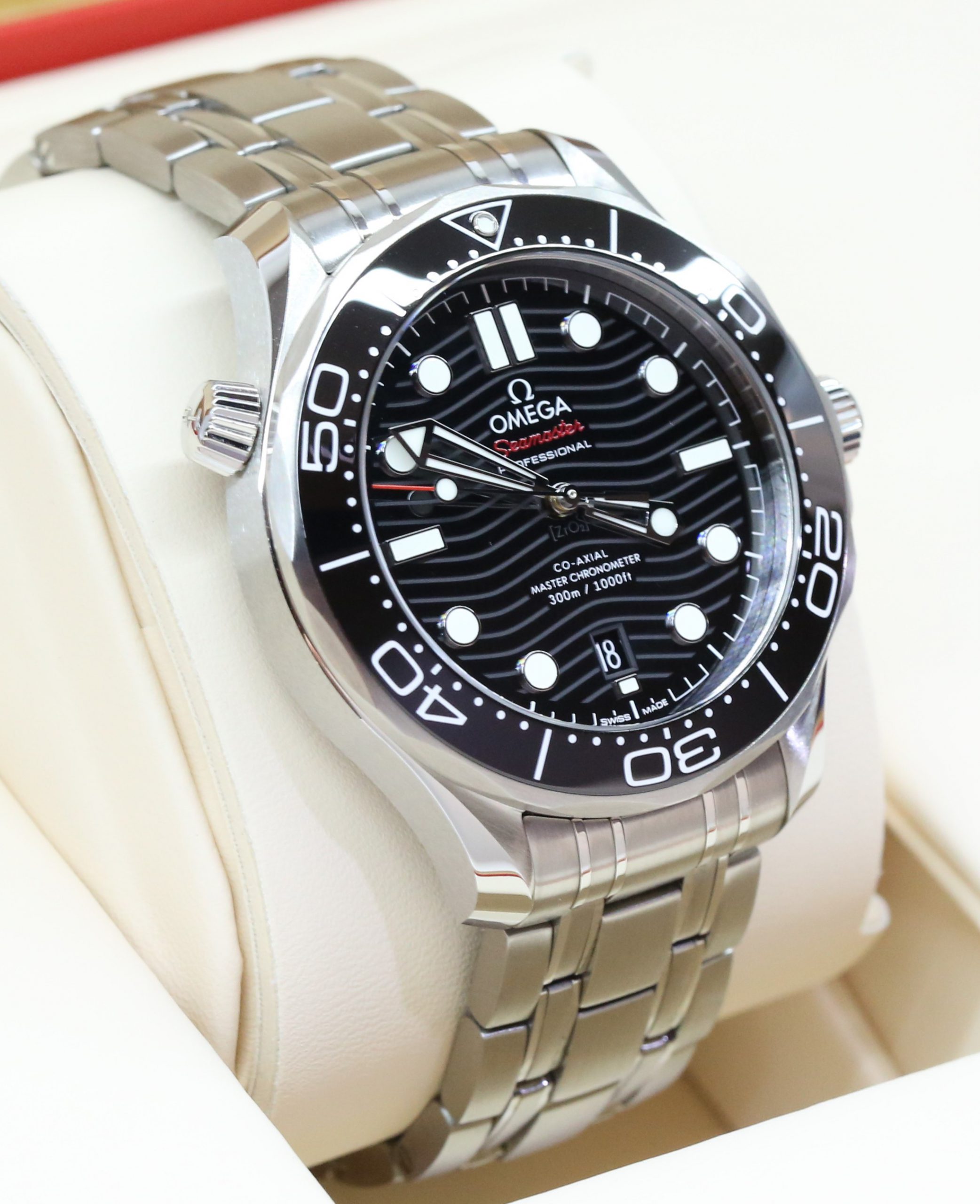 Omega Seamaster Professional 300m Stainless Steel on Bracelet, Reference: 210.30.42.20.01.001, Circa: 2021, Complete with Box & Papers - Image 3