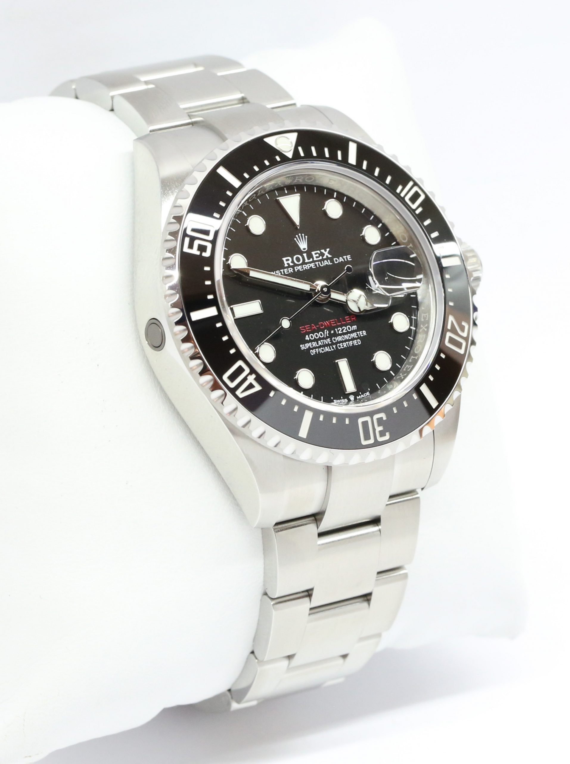 Rolex Oyster Perpetual Sea-Dweller 4000 "Anniversary Red" Ref 126600, complete Box and Papers, Sold new 2021. - Image 3