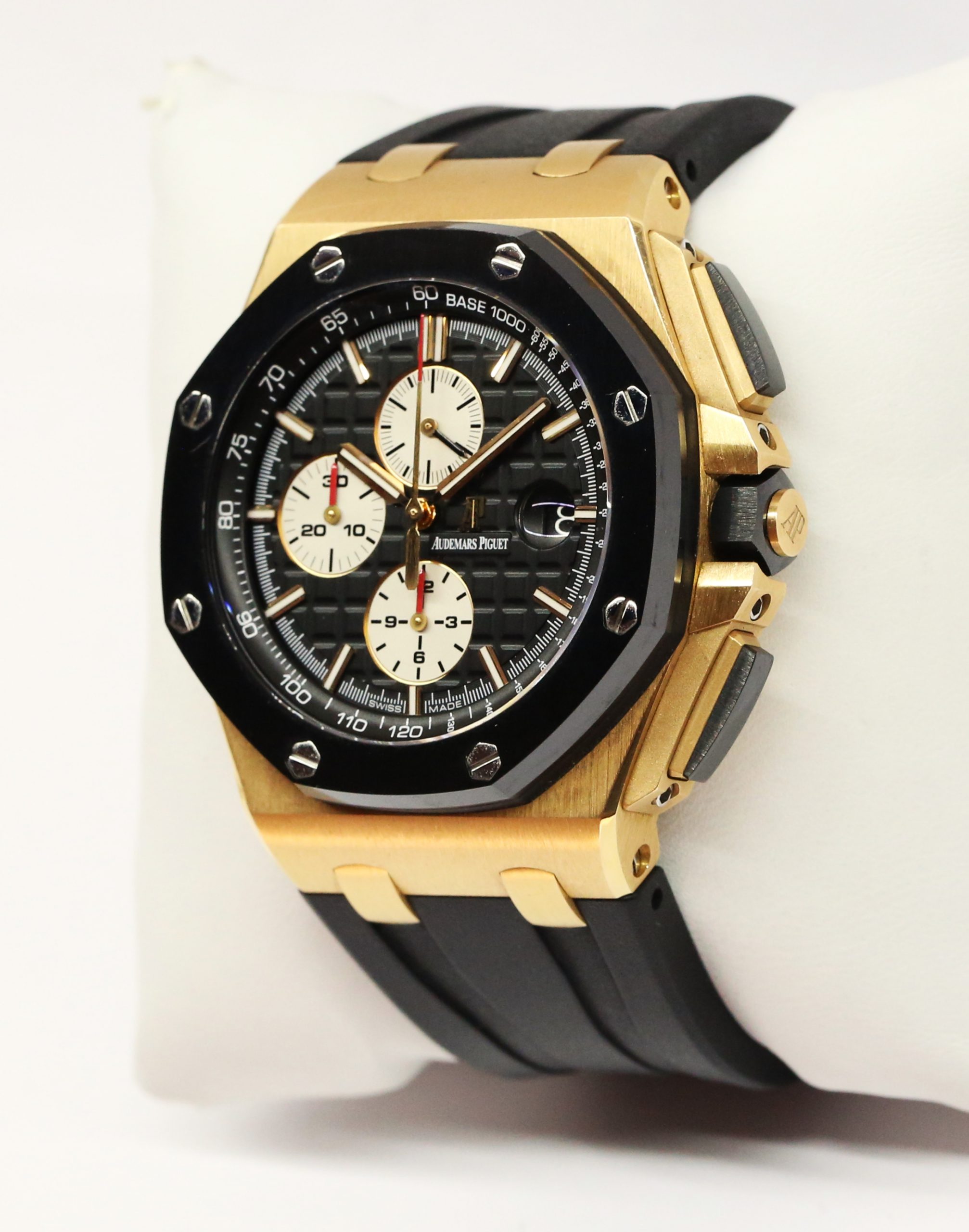 Audemars Piguet Royal Oak Offshore in 18ct Rose Gold on Rubber Strap Ref. 26400RO Circa: 2014 Complete with Box and Papers - Image 4