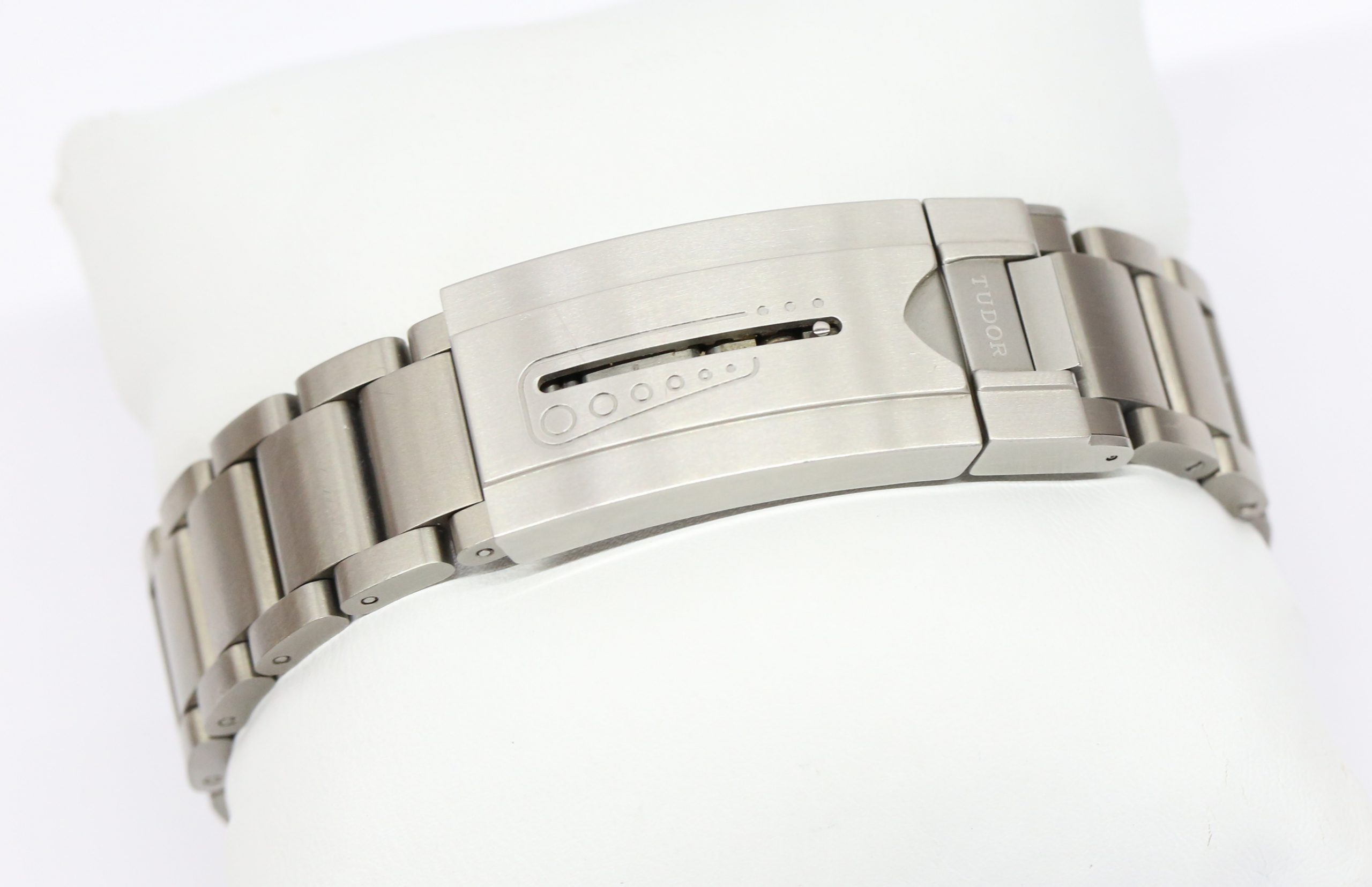 Tudor Pelagos Titanium with Blue Dial on Tudor Bracelet Ref. 25600TB Circa: 2019 Complete with Box and Papers - Image 6