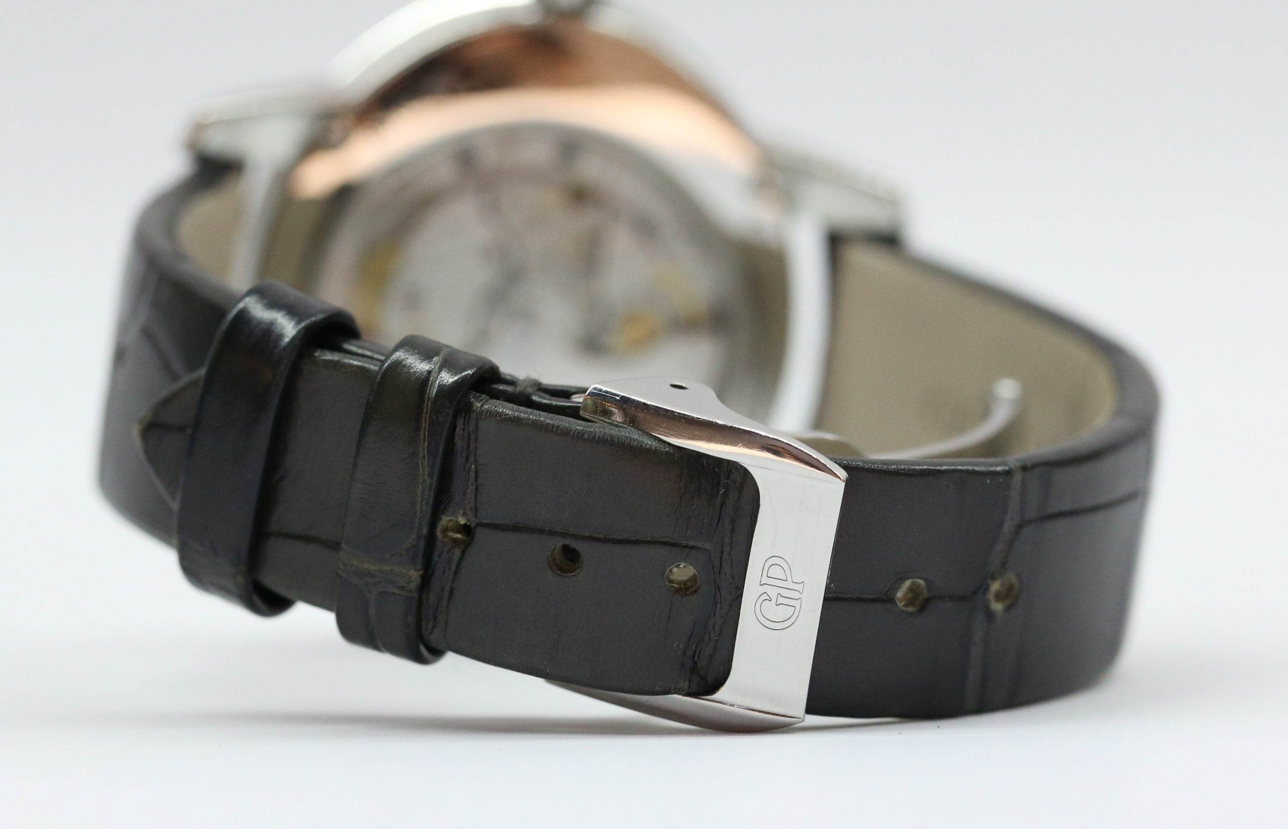 Girard-Perregaux Cat’s Eye Power Reserve with Diamond Bezel on Grey GP AlligatorStrap and Folding Buckle Ref. 80486D11A862-CK8A Complete with Box and Papers - Image 4