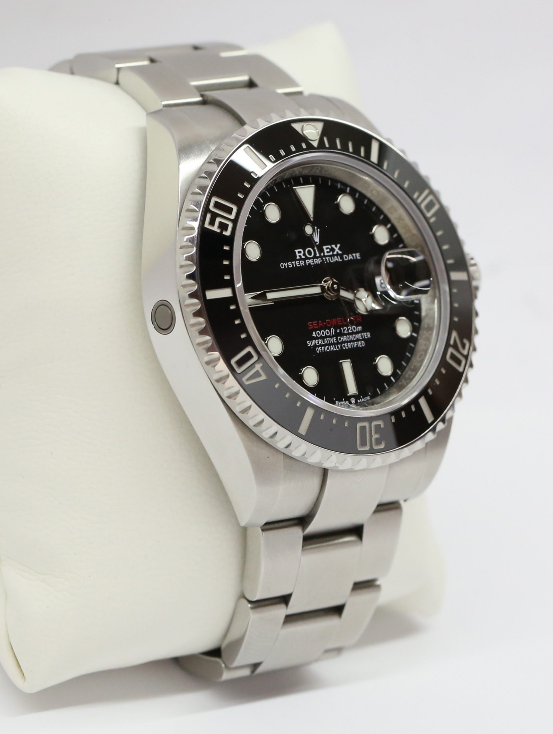 Rolex Oyster Perpetual Sea-Dweller 4000 “Anniversary Red”, Black Index Dial, Stainless Steel on Rolex Oystersteel Bracelet, Ref 126600, Circa: 2021, Complete with Box and Papers - Image 4