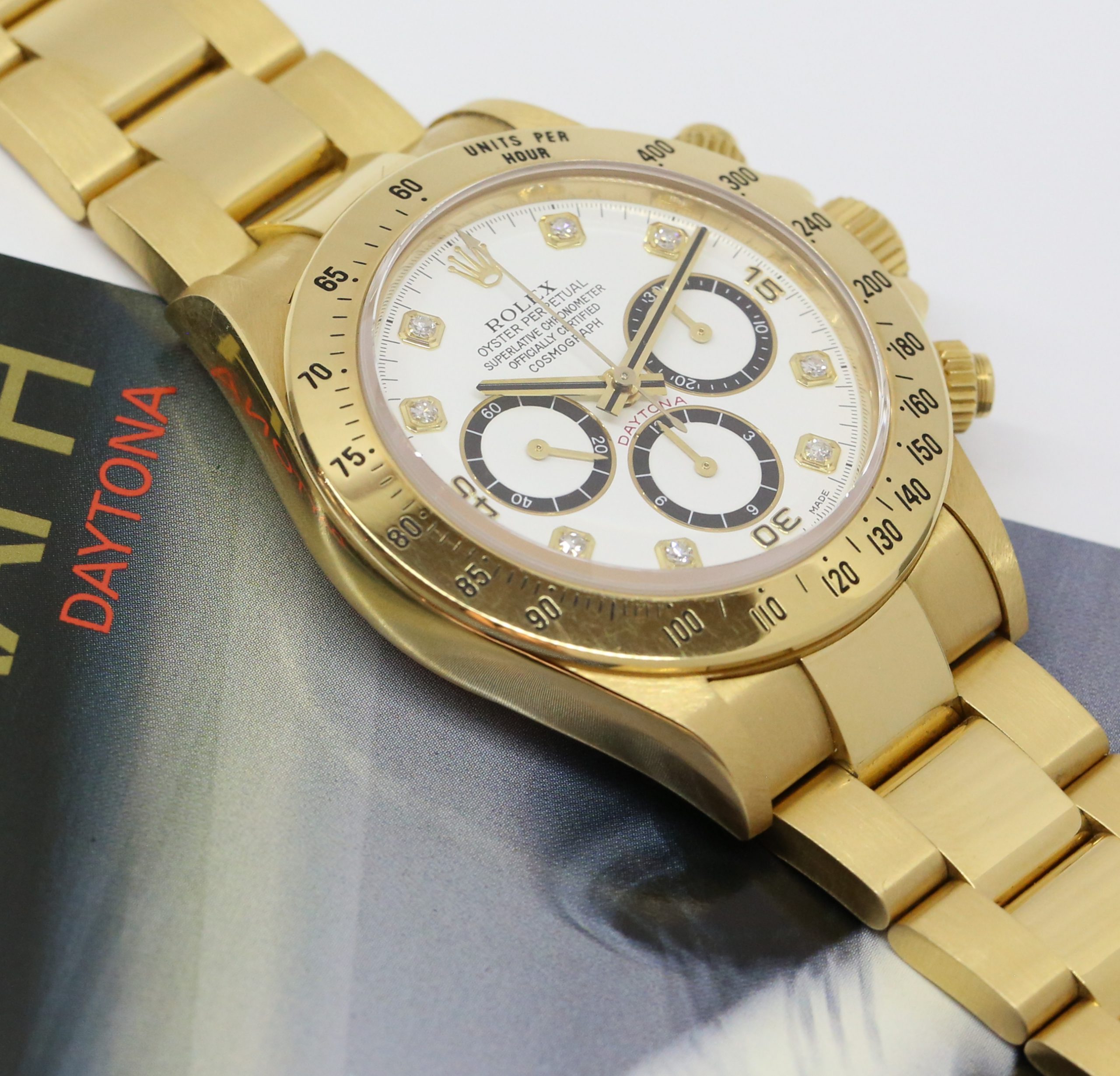 Rolex Daytona Zenith Movement, 18ct Yellow Gold on a Rolex 18ct Yellow Gold Oyster Bracelet, Factory White Diamond Dial, Ref: 16528, Circa: 1990, with Box, Books & Papers & including a Rolex Service Card. " Unpolished" - Image 4
