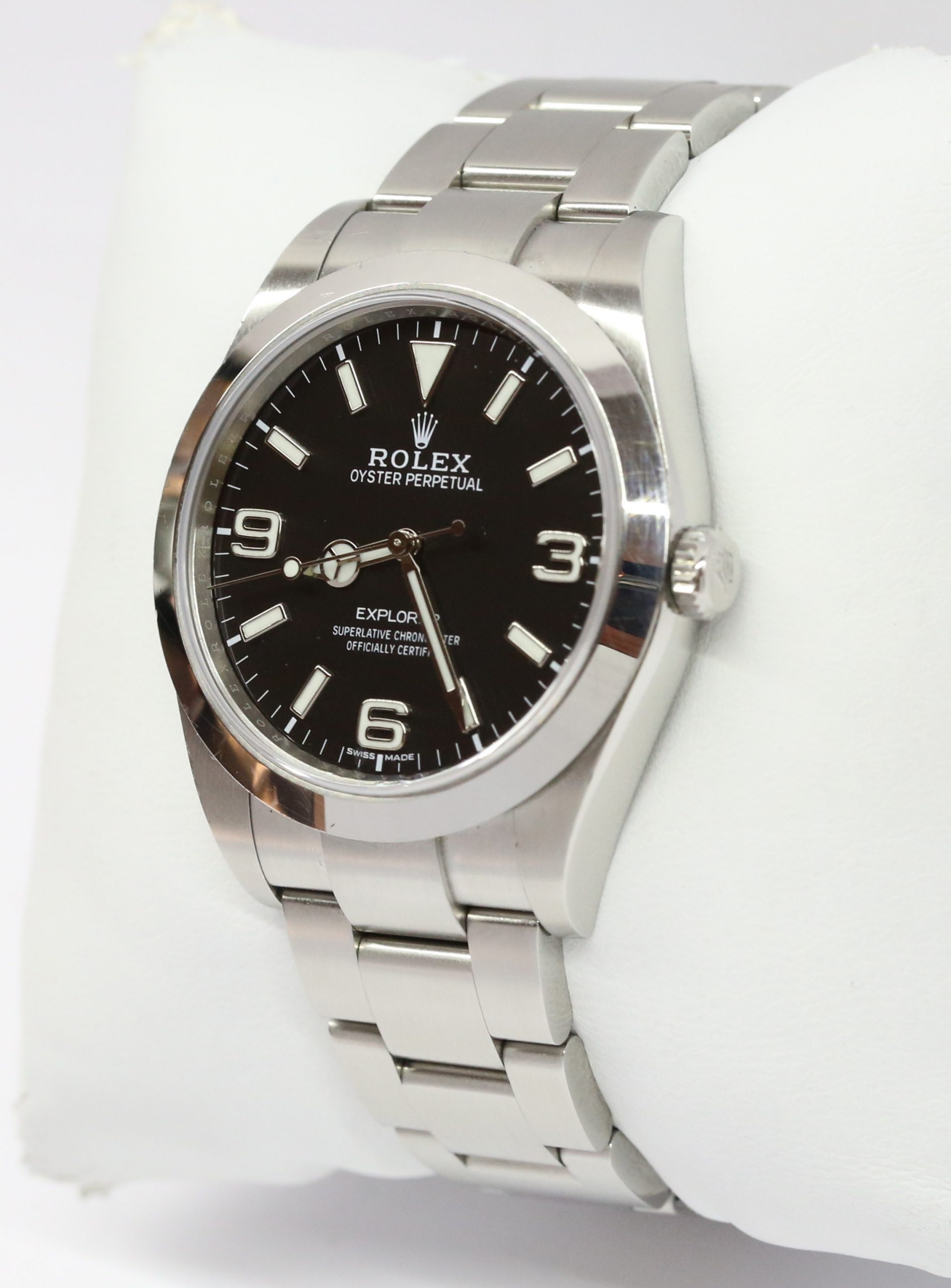 Rolex Explorer I in Stainless steel, 39mm, Black 3,6,9 dial on a Rolex Oystersteel bracelet, Ref: 214270 with box and papers Ca. 2019 - Image 2