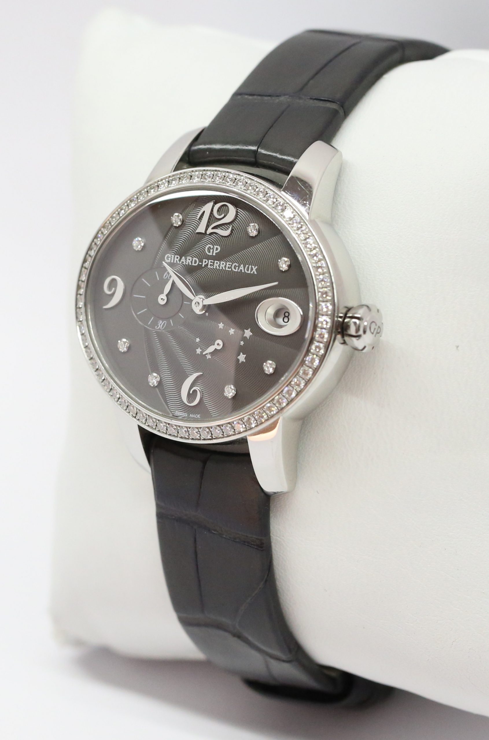 Girard-Perregaux Cat’s Eye Power Reserve with Diamond Bezel on Grey GP AlligatorStrap and Folding Buckle Ref. 80486D11A862-CK8A Complete with Box and Papers - Image 3