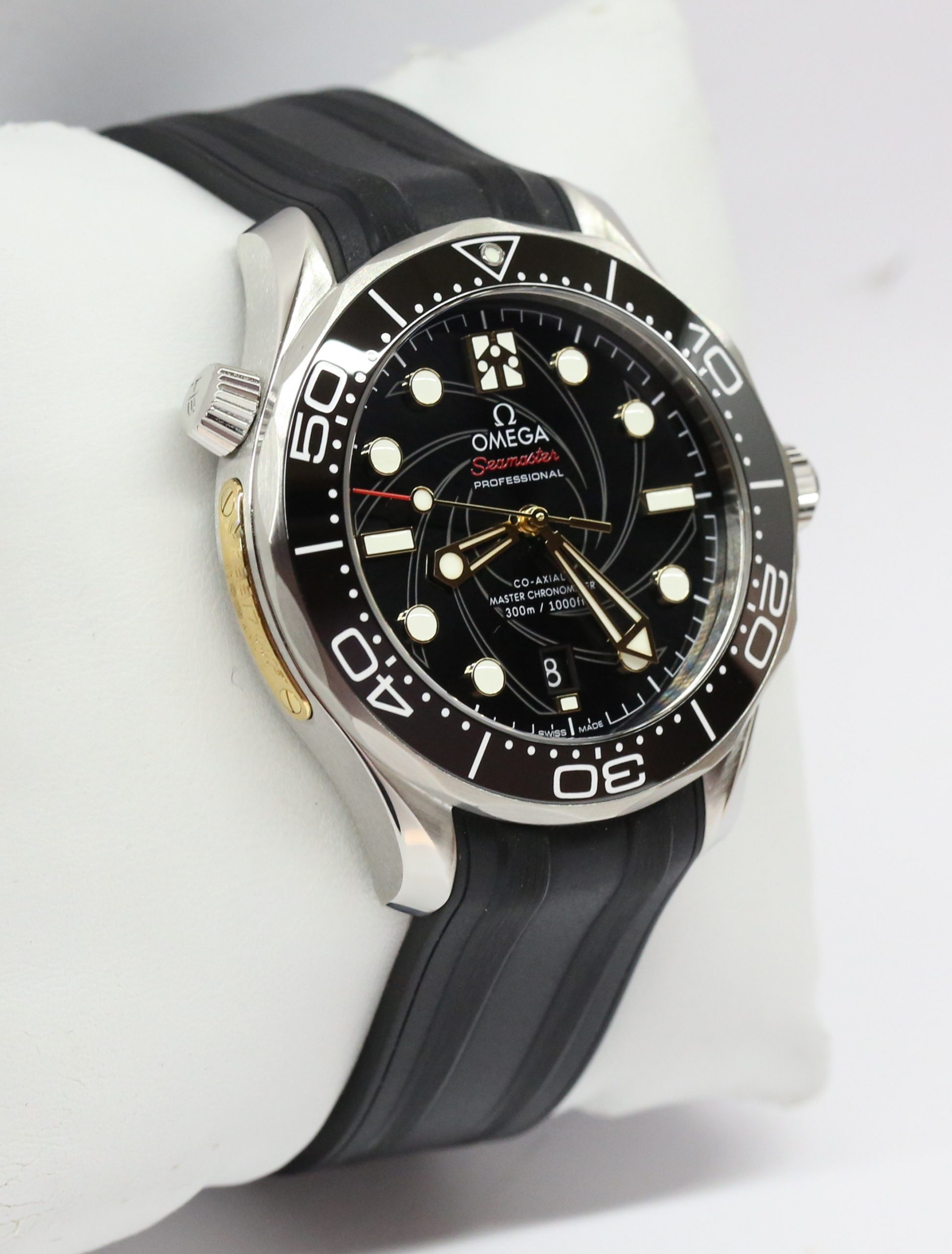 Omega Seamaster Professional 300m James Bond 007 Edition, Reference: 210.22.42.20.01.004, Circa: 2020, Complete with Box & Papers - Image 4