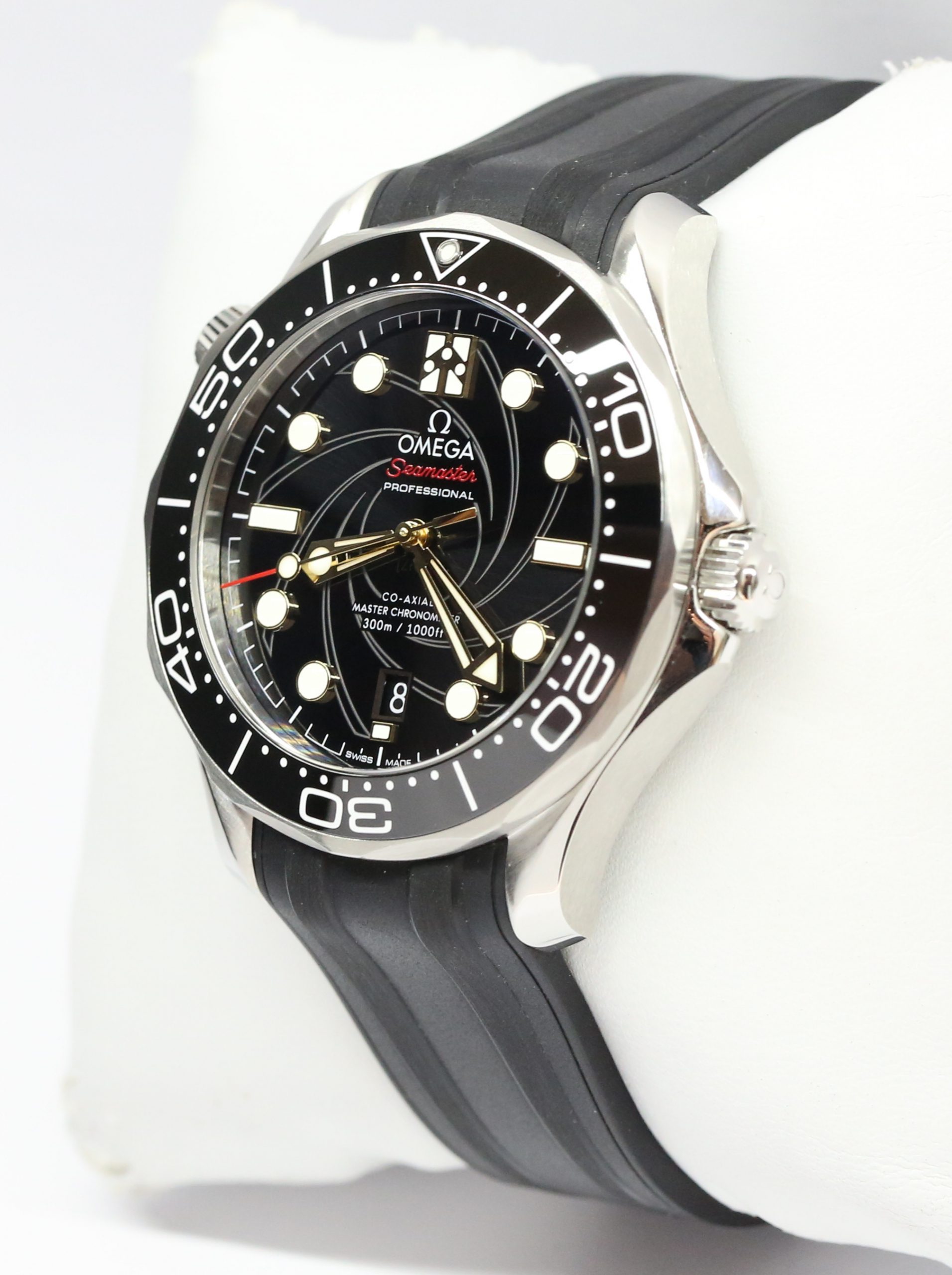 Omega Seamaster Professional 300m James 