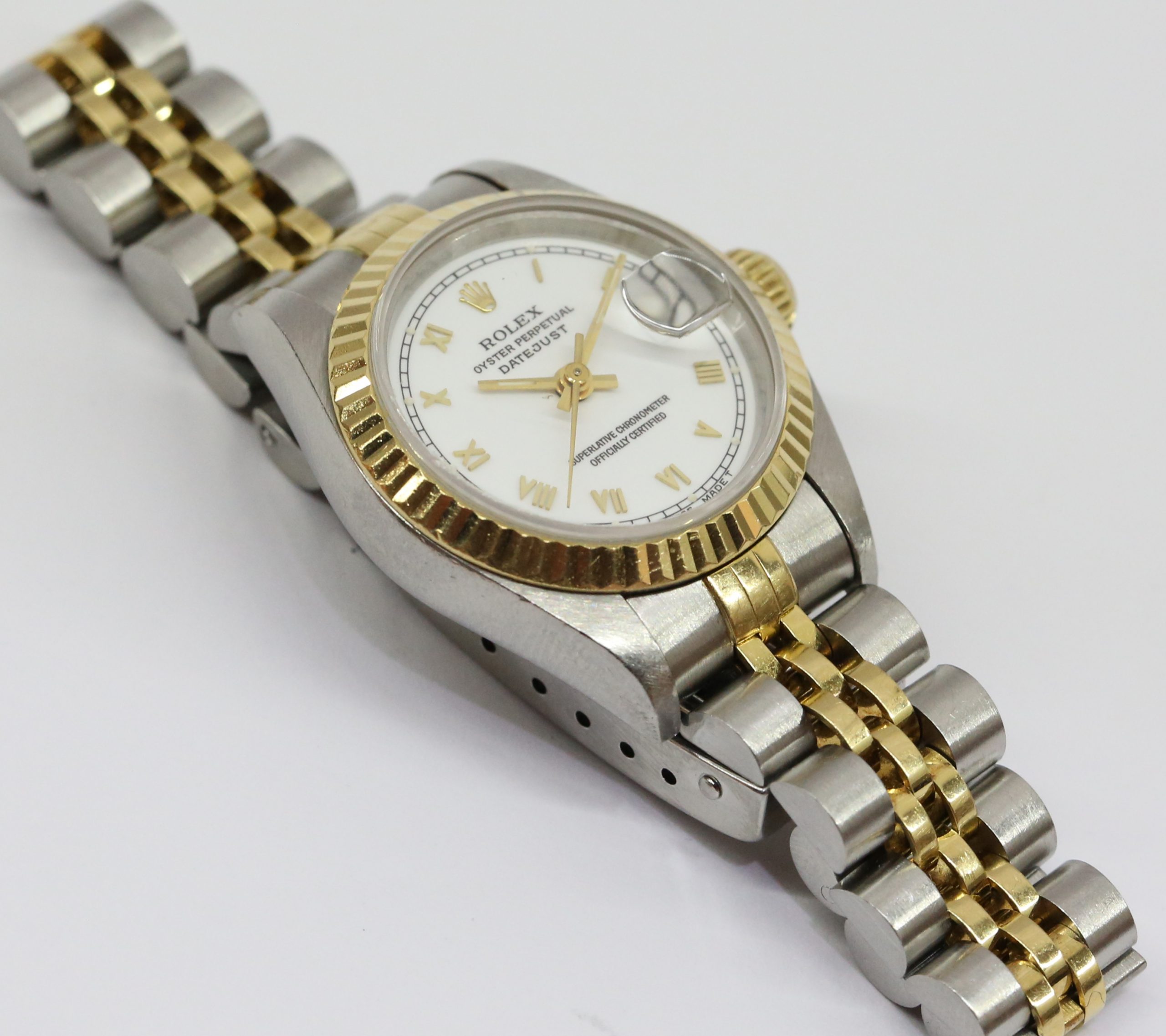 Rolex Datejust 26mm 18ct Yelow Gold & Stainless Steel, White Roman Dial on Rolex Jubilee Bracelet, Reference: 69173, Circa: 1995, with Box - Image 3