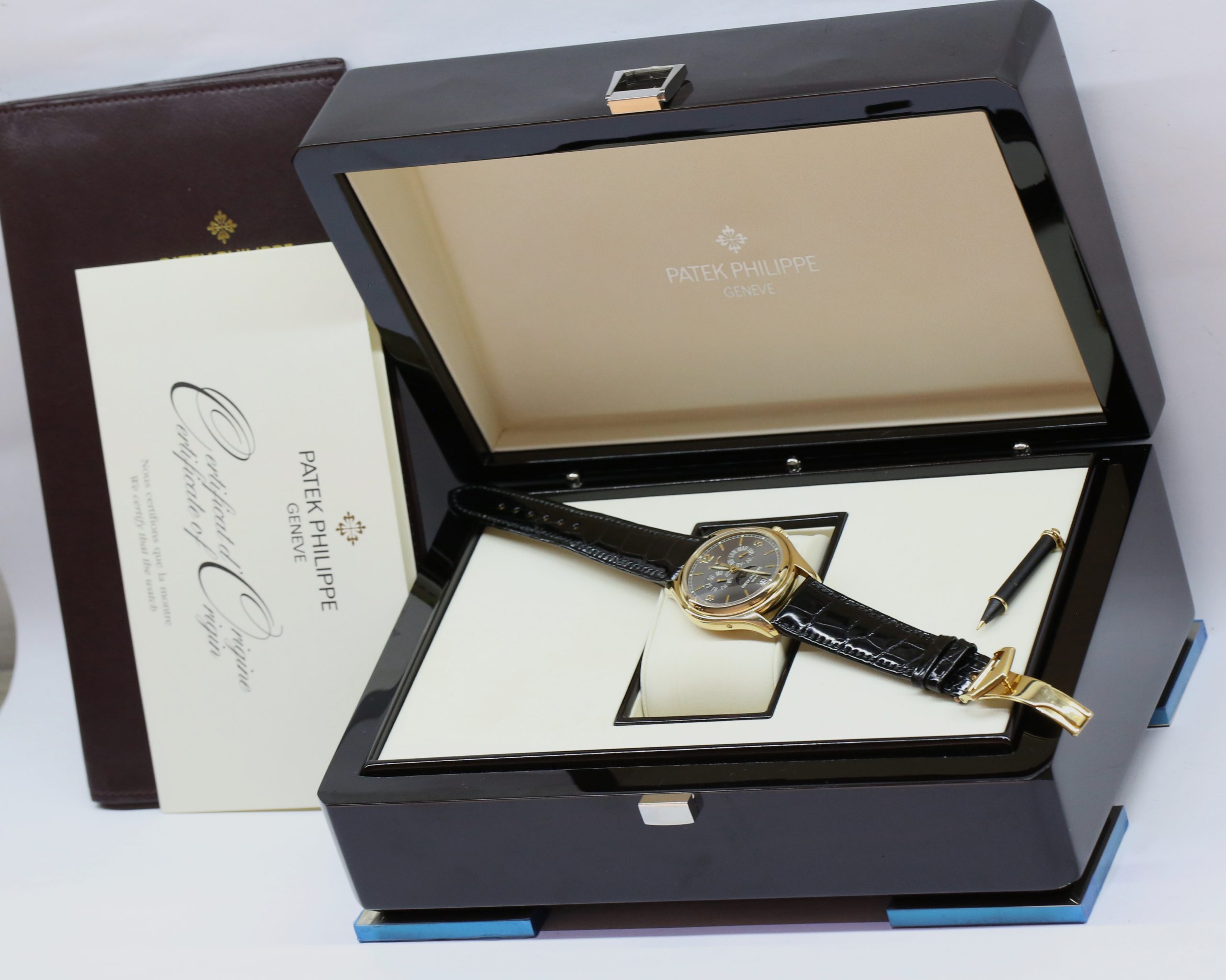 Patek Philippe Annual Calendar Moonphase, Reference: 5146J in 18ct Rose Gold, Slate Grey Arab Dial, Circa: 2007, Complete with Box & Papers - Image 8