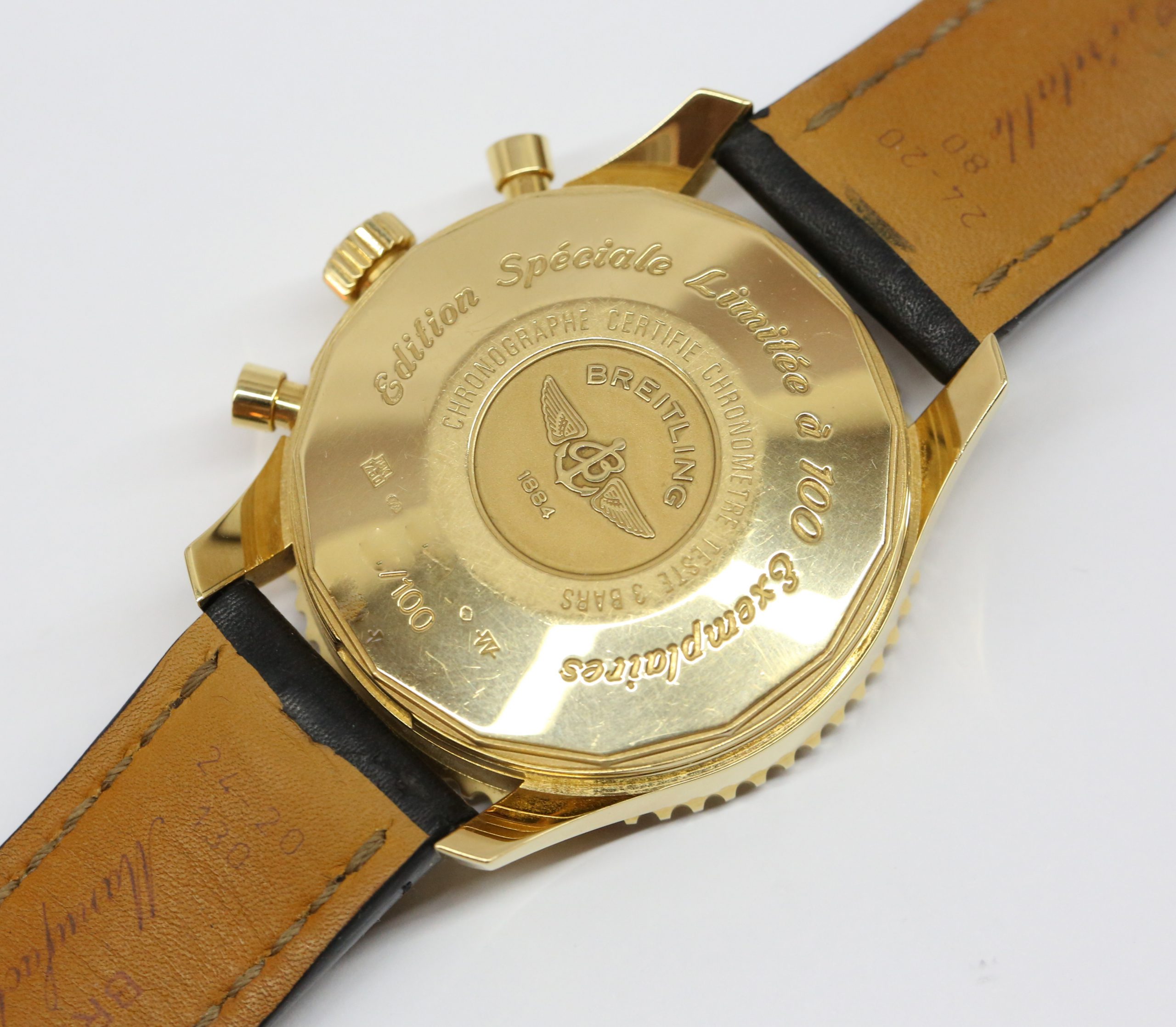 Breitling Navitimer World in 18ct Yellow Gold, Black index dial with a white slide rule, Limited Edition of 100 Pieces, Reference K24322, Circa: 2006, Complete with Box & Papers - Image 5