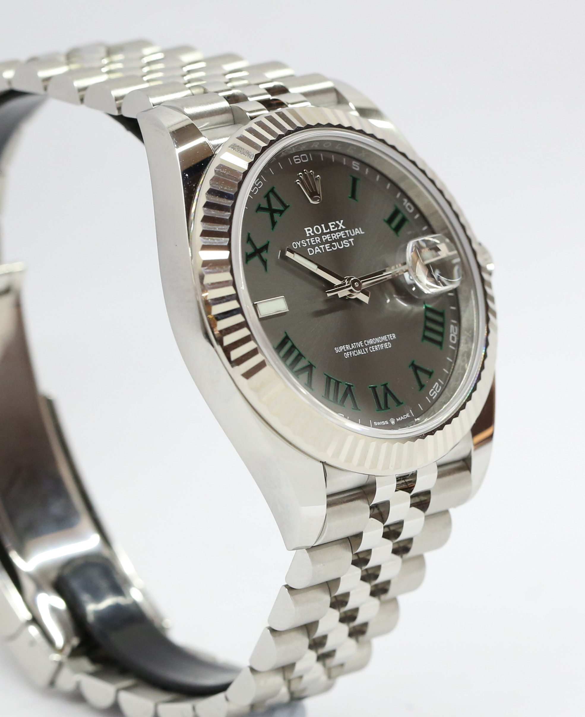 Rolex Datejust 41, Stainless Steel with 18ct White Gold Fluted Bezel, Wimbeldon Dial, on Rolex Jubilee Bracelet, Reference 126334, Circa: 2021, Complete with Box & Papers - Image 4