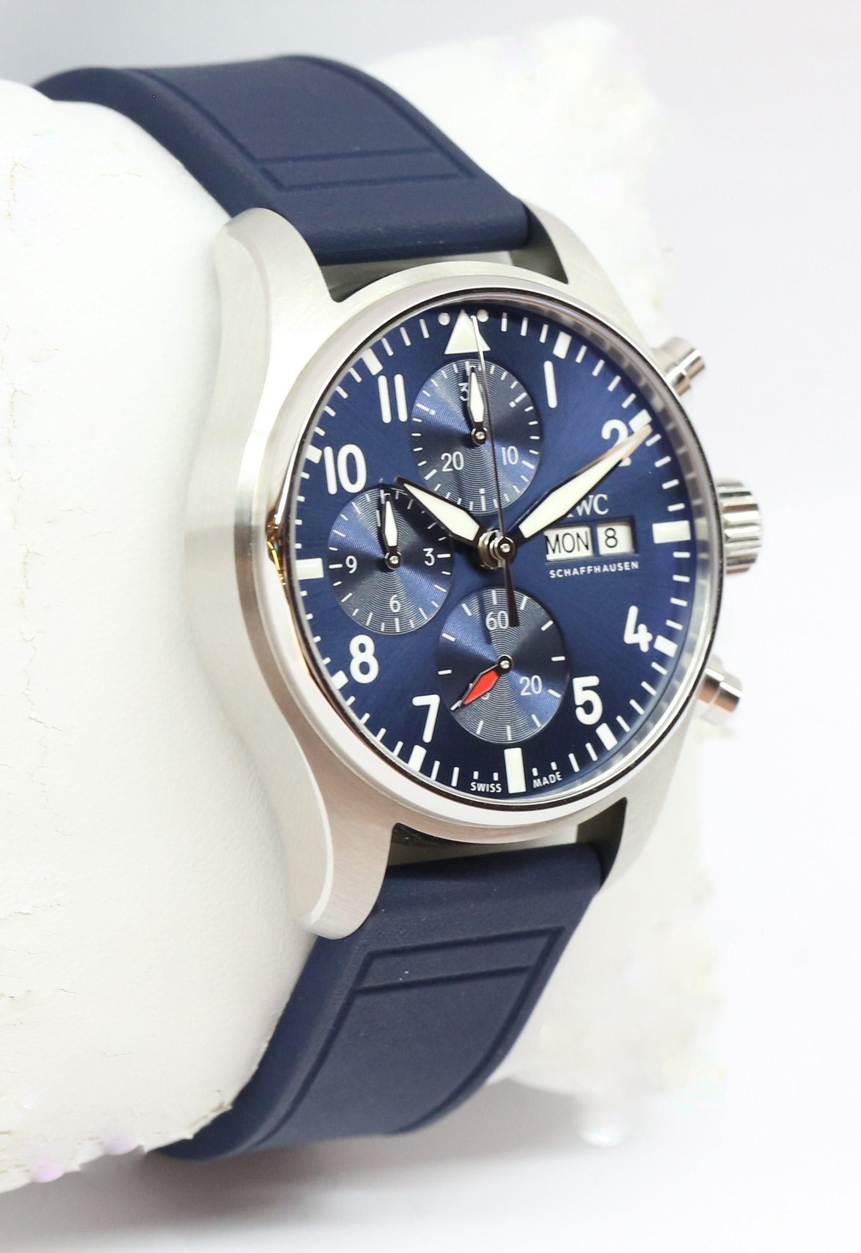 IWC Pilots Chronograph, 41mm Stainless Steel Chronograph, Blue Dial on Blue Rubber IWC Strap, Ref: IW388101, Circa: 2021, Complete with Box & Papers - Image 4