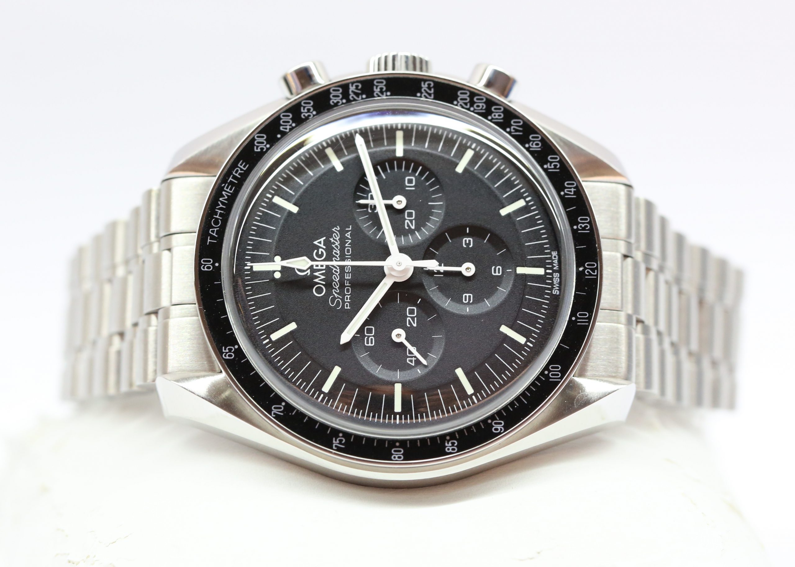 Omega Speedmaster Professional Moonwatch, Black Index Dial on Omega Stainless Steel Bracelet, Reference: 31030425001001, Circa: 2021, Complete with Box & Papers - Image 3