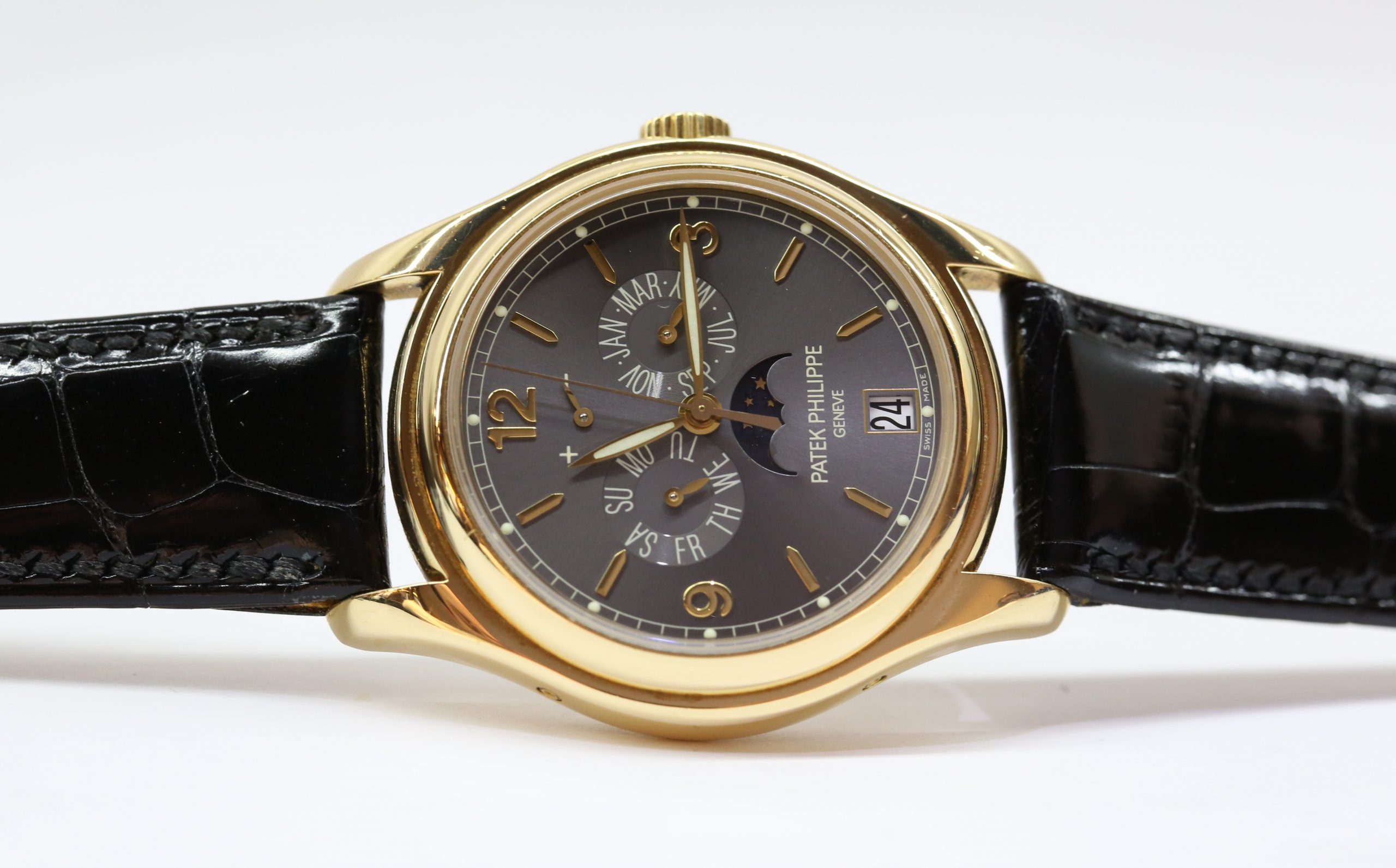 Patek Philippe Annual Calendar Moonphase, Reference: 5146J in 18ct Rose Gold, Slate Grey Arab Dial, Circa: 2007, Complete with Box & Papers - Image 3