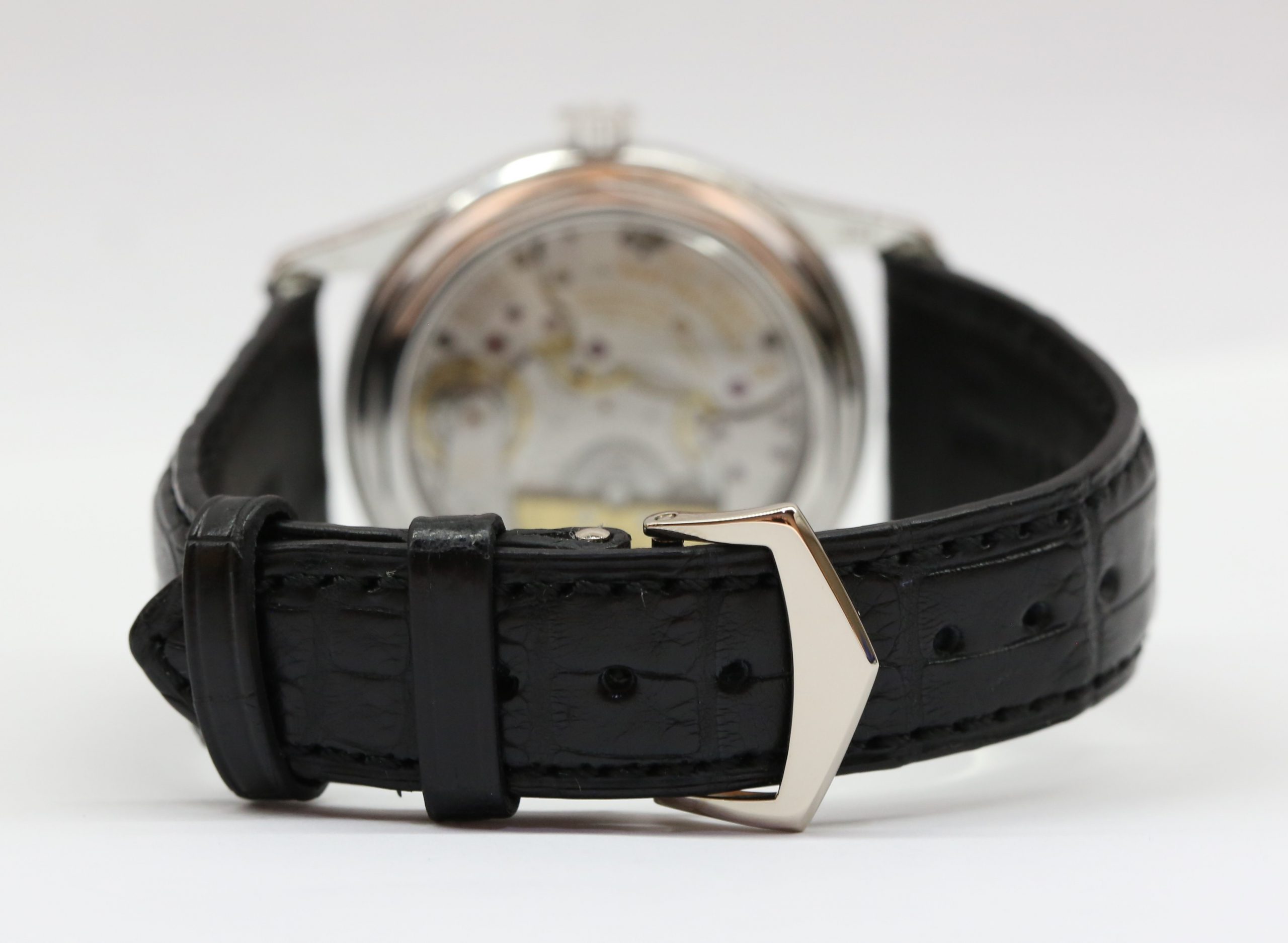 Patek Philippe Calatrava in 18ct White Gold, Pointer Date on Strap with Black Dial Ref. 6000G-010 Circa: 2007 Complete with Box and Papers Just returned from Patek Philippe Service - Image 5