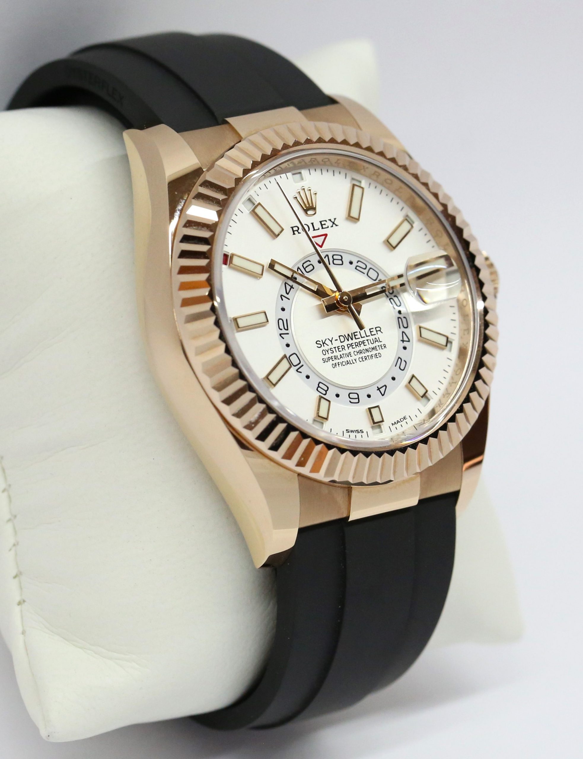 Rolex Sky-Dweller 18ct Everose Gold, White Index Dial on Rolex OysterFlex Strap, Reference: 326235, Circa: 2021, Complete with Box & Papers - Image 4