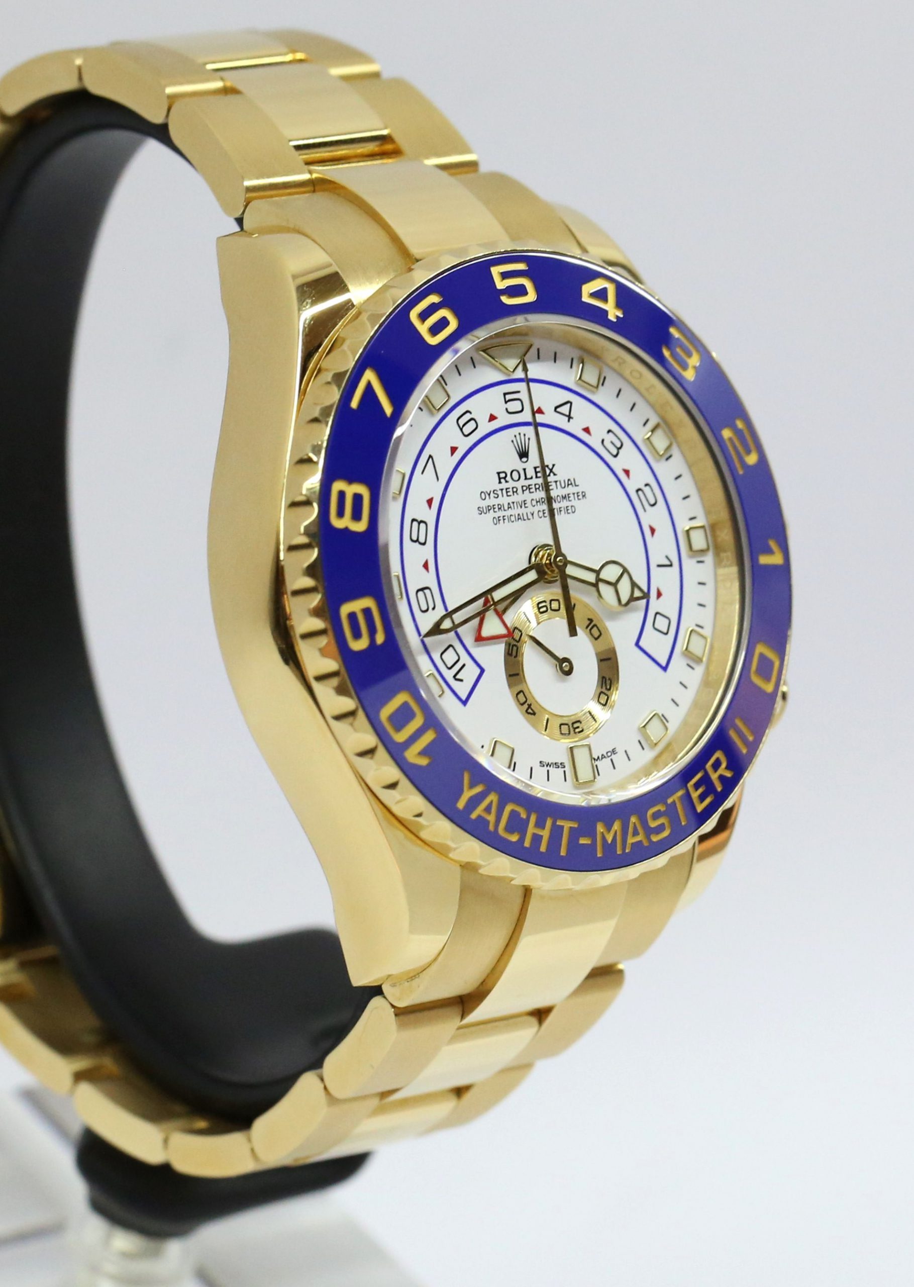 Rolex Yachtmaster II 44mm in 18ct yellow gold, White index dial, Blue ceramic bezel on a Rolex 18ct Yellow gold Oyster bracelet. Box and Papers Ca. 2018 - Image 4