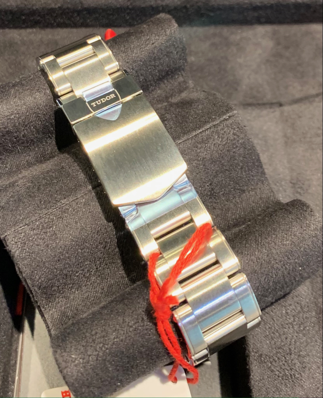 Tudor Black Bay 58 blue on Oyster bracelet, full set B&P virtually new. $4,818.00 - Image 4
