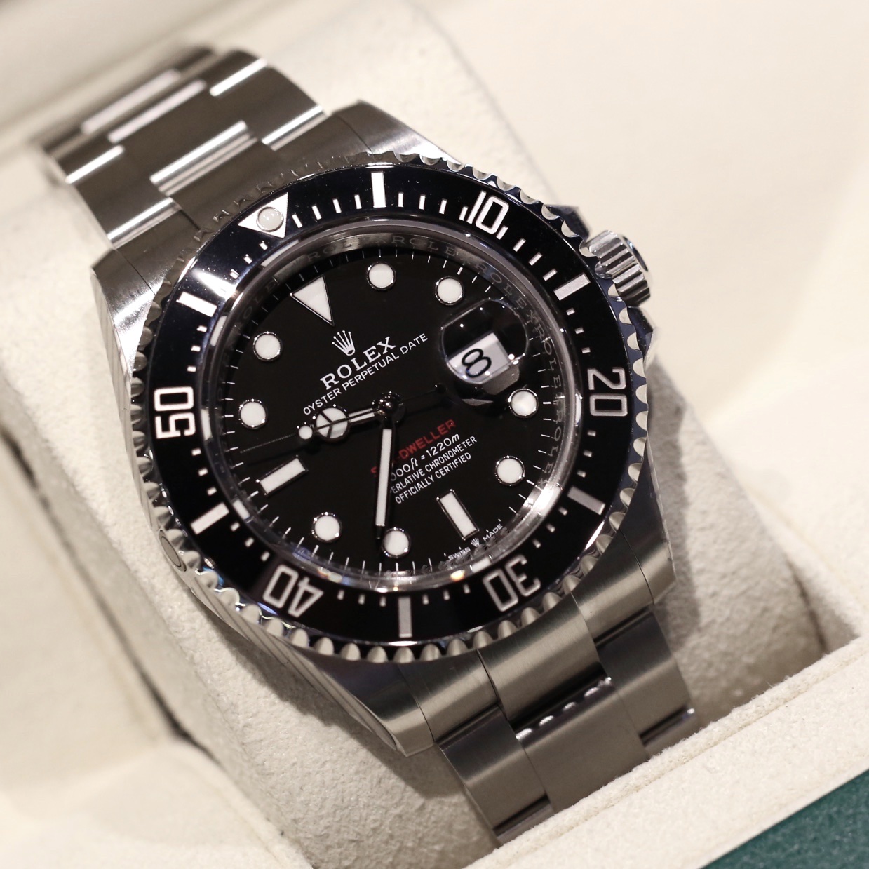 Rolex Sea Dweller 43, "Anniversary" in Rolex OysterSteel on a Rolex Oyster bracelet, Black Index Dial, Black Ceramic Bezel, Ref: 126600, Ca.2021, Complete with Box, Paper & Balance of Rolex Factory Warranty - Image 7