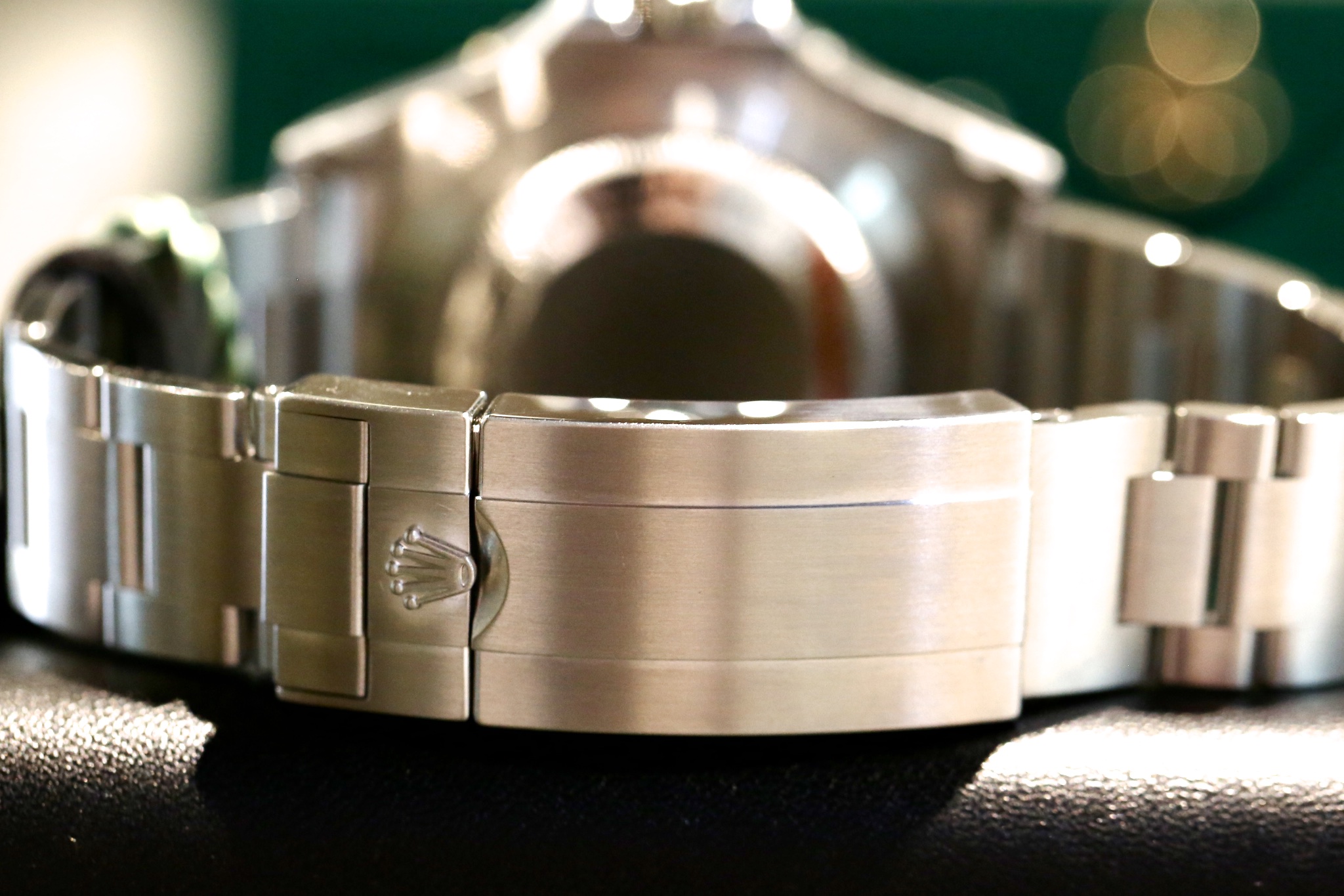 Rolex Sea Dweller 43, "Anniversary" in Rolex OysterSteel on a Rolex Oyster bracelet, Black Index Dial, Black Ceramic Bezel, Ref: 126600, Ca.2021, Complete with Box, Paper & Balance of Rolex Factory Warranty - Image 5