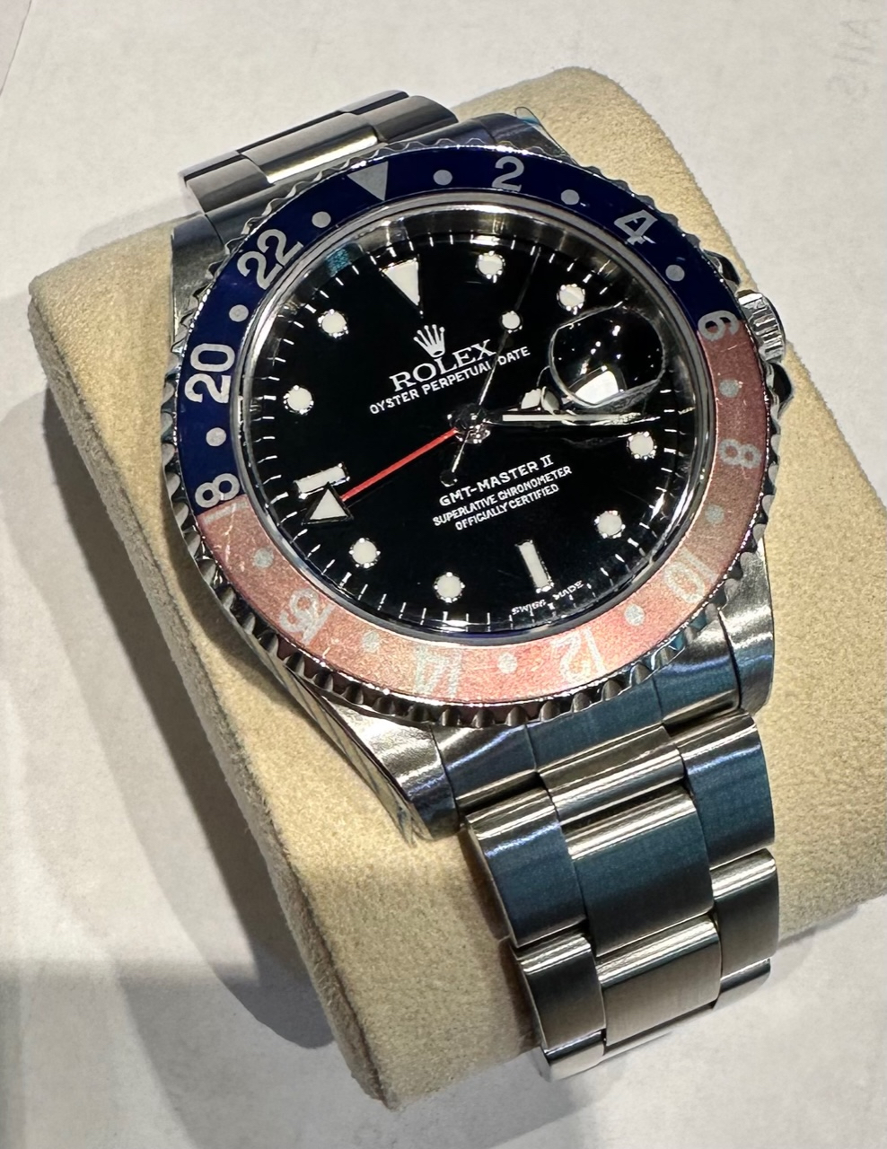 Rolex Oyster Perpetual GMT Master II Case ref 16710, Ca 1999, just back from Rolex Service Centre,