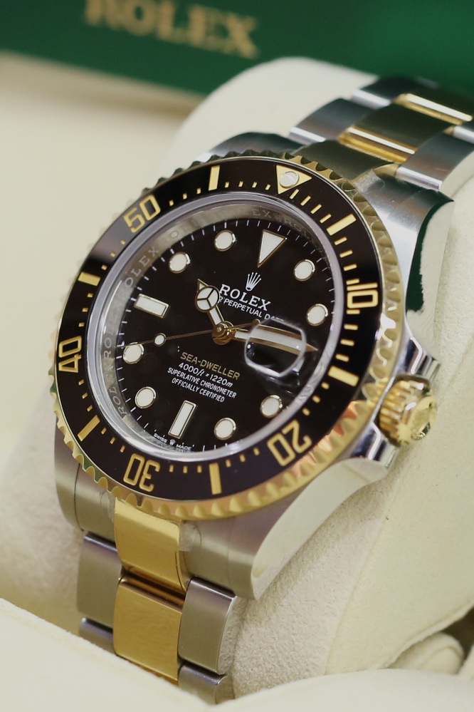 Rolex Sea Dweller 43, “Anniversary” in Rolex OysterSteel & 18ct Yellow Gold on a Rolex Oystersteel and 18ct Yellow gold bracelet, Black Index Dial, Black Ceramic Bezel, Ref: 126603, Complete with Box, Paper & Balance of Rolex Factory Warranty. - Image 4