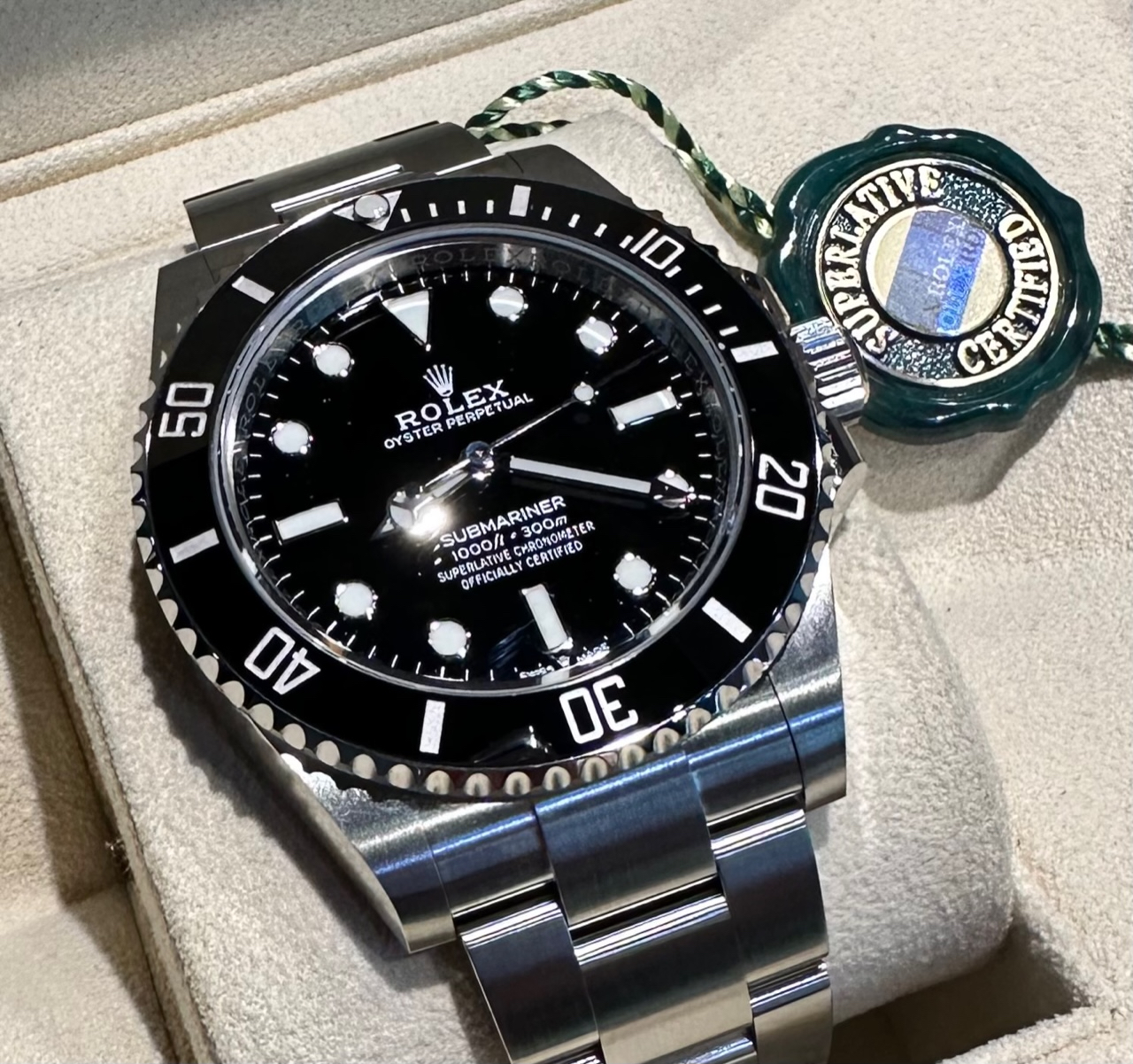 Rolex Oyster Perpetual Submariner stainless steel with Cerachrom bezel No Date 41mm curerent ref 124060, 2021, full set, never worn!!