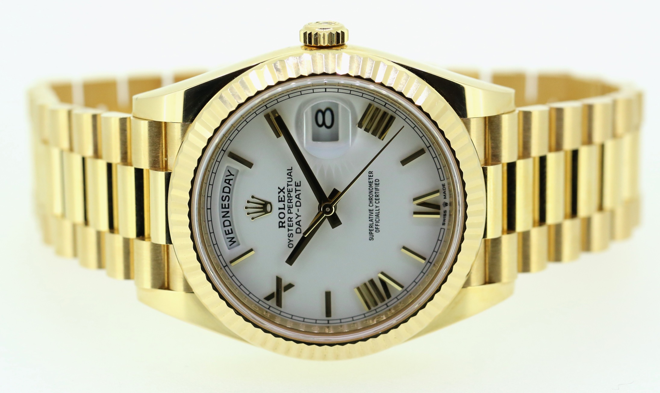 Rolex Oyster Perpetual Day-Date 40 in 18ct Yellow Gold, White Roman Dial, 18ct Yellow Gold Rolex Presidential bracelet, Ref. 228238, Ca. 2020 - Image 6