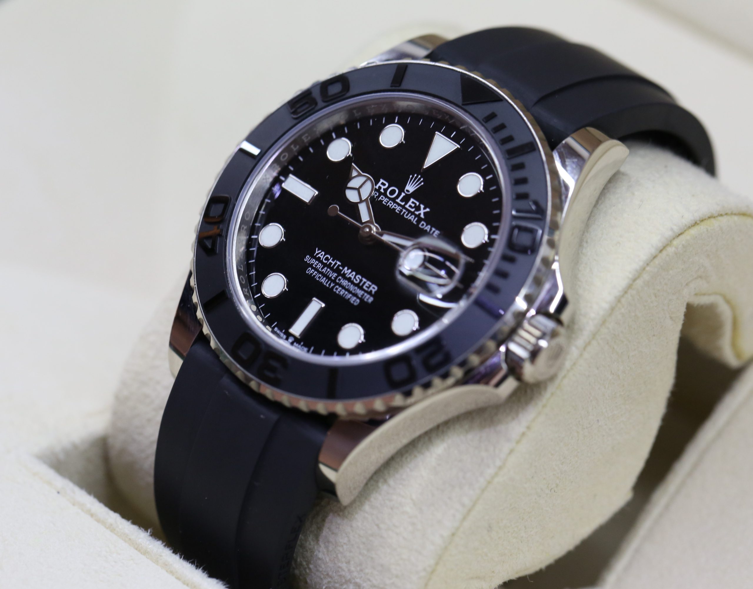 Rolex Yacht-Master 42 in 18ct White Gold, Black Ceramic bezel & Black index dial, on Rolex Oysterflex Bracelet, Ref. 226659, Ca. 2022, Complete with Box & Papers - Image 4