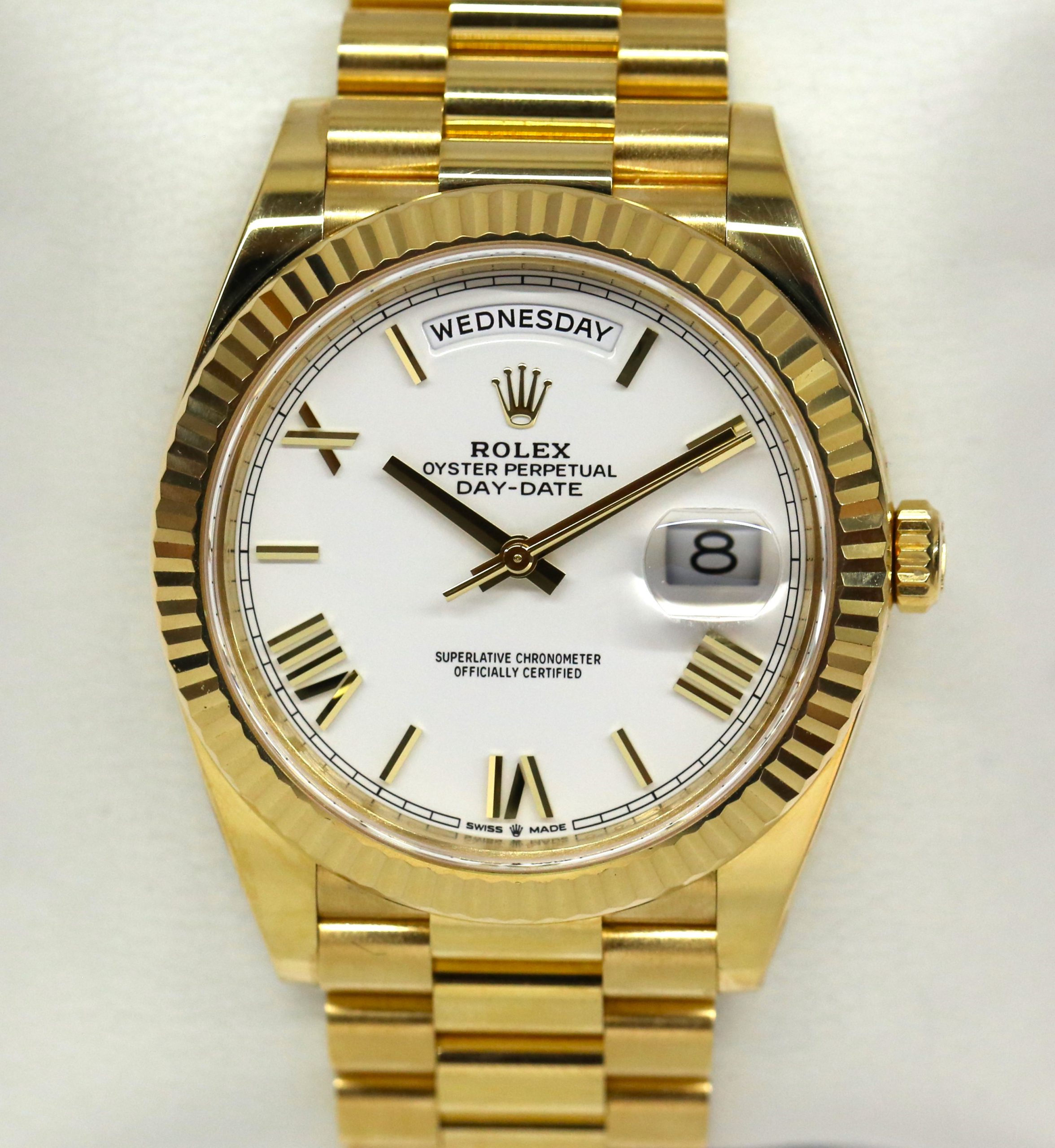 Rolex Oyster Perpetual Day-Date 40 in 18ct Yellow Gold, White Roman Dial, 18ct Yellow Gold Rolex Presidential bracelet, Ref. 228238, Ca. 2020 - Image 2