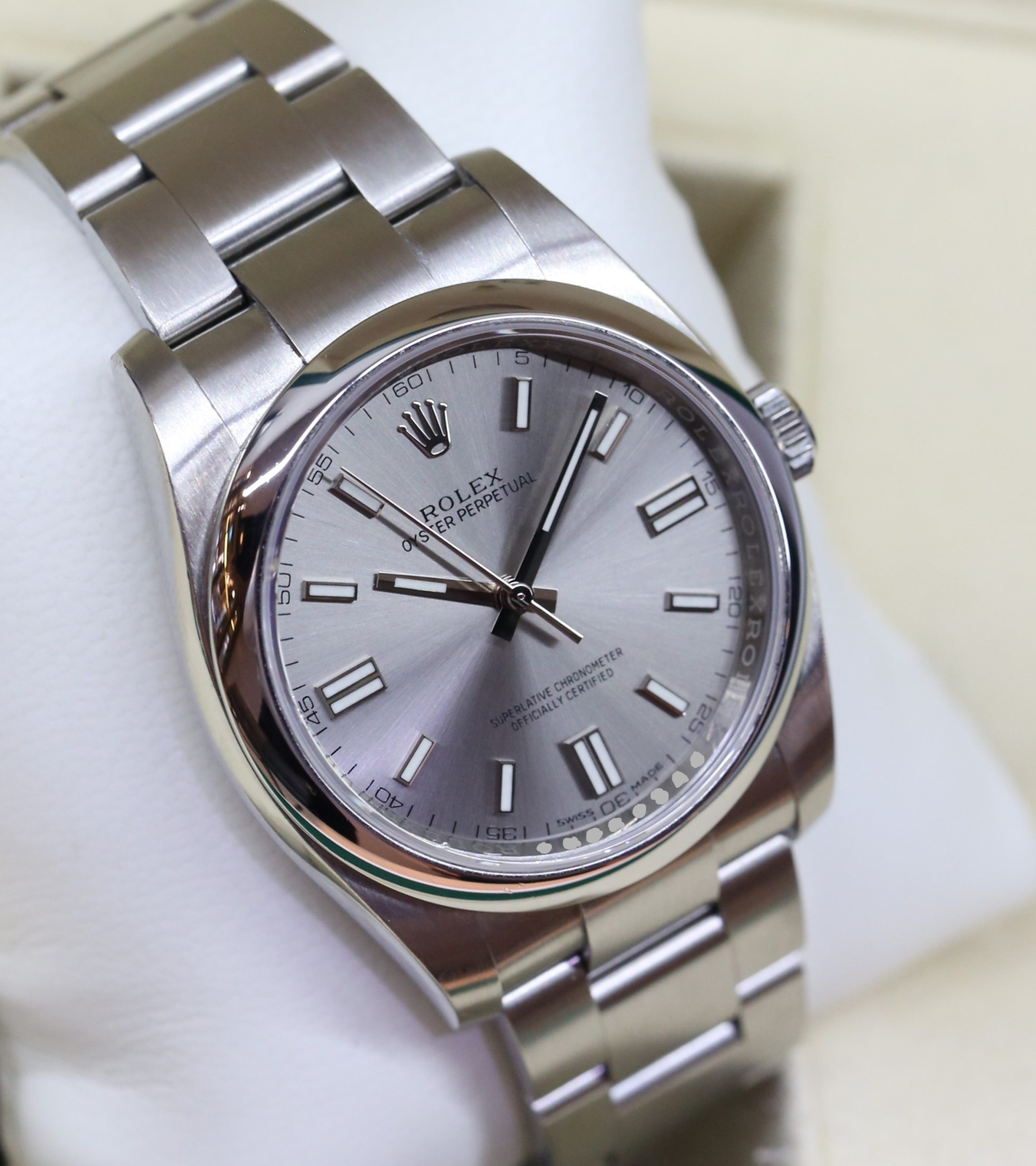 Rolex Oyster Perpetual 36, in Rolex stainless steel, Rhodium index Dial on Rolex Oyster Bracelet, Ref. 116000, Circa: 2020, With Box & Papers - Image 4